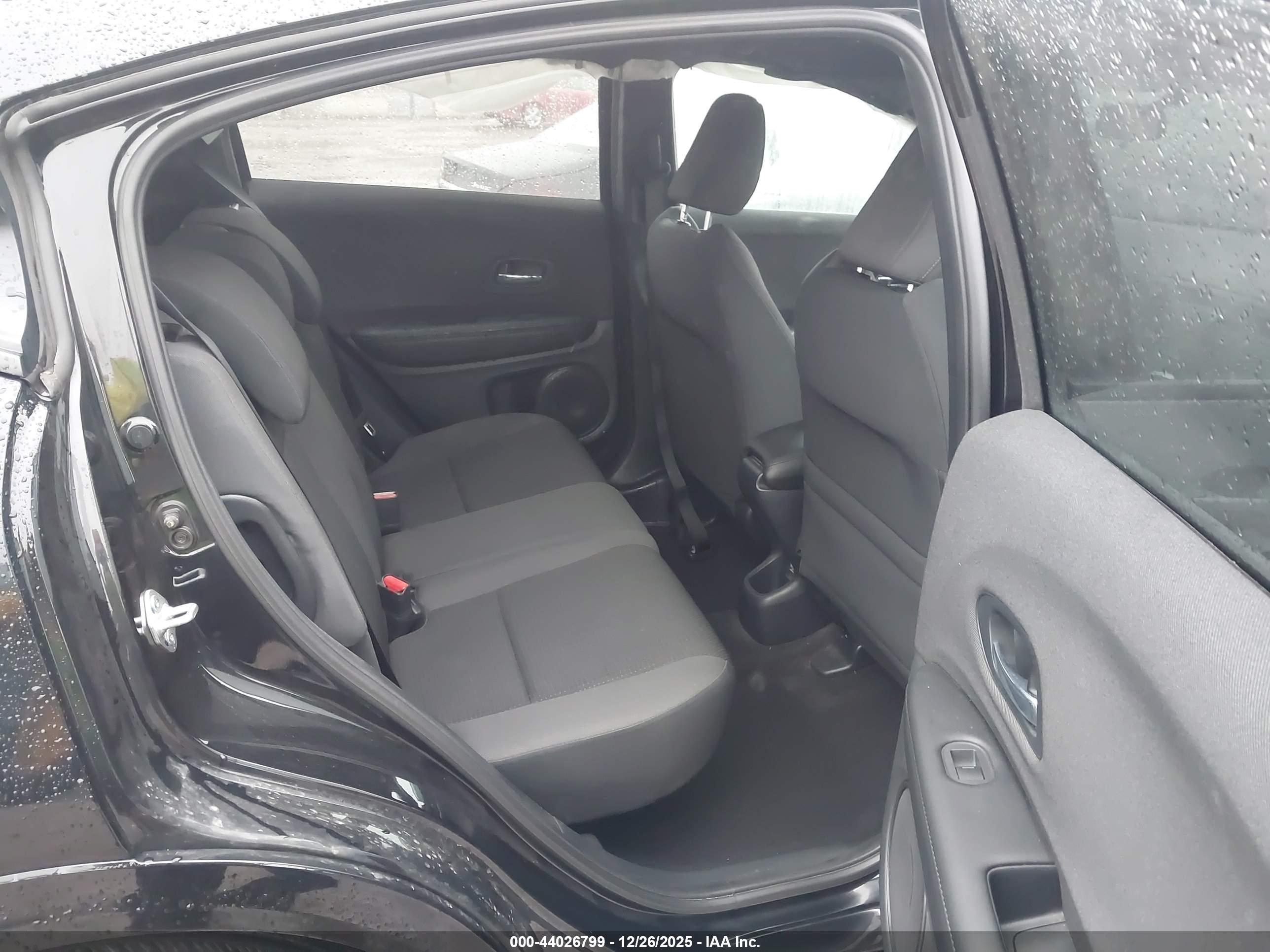 HONDA HR-V image 8