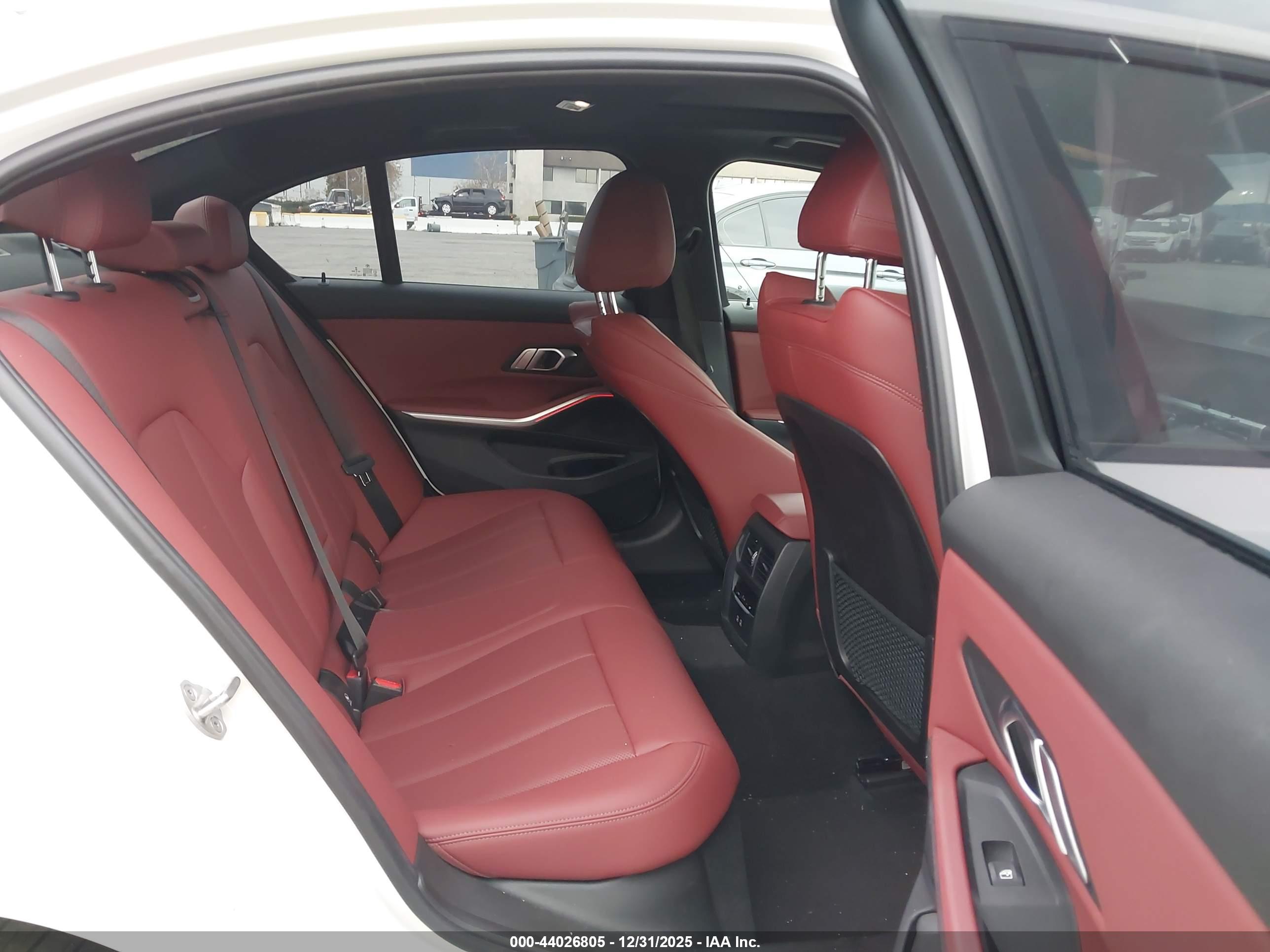 BMW 330I image 8