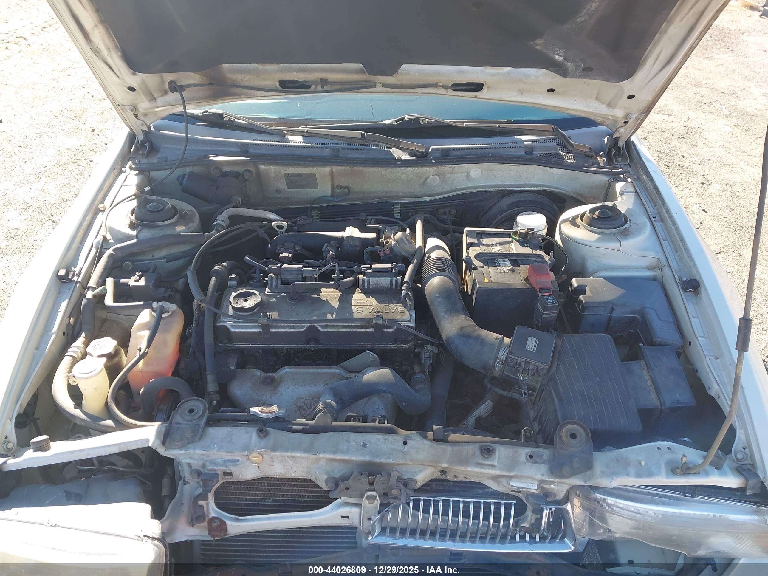 MITSUBISHI GALANT image 10