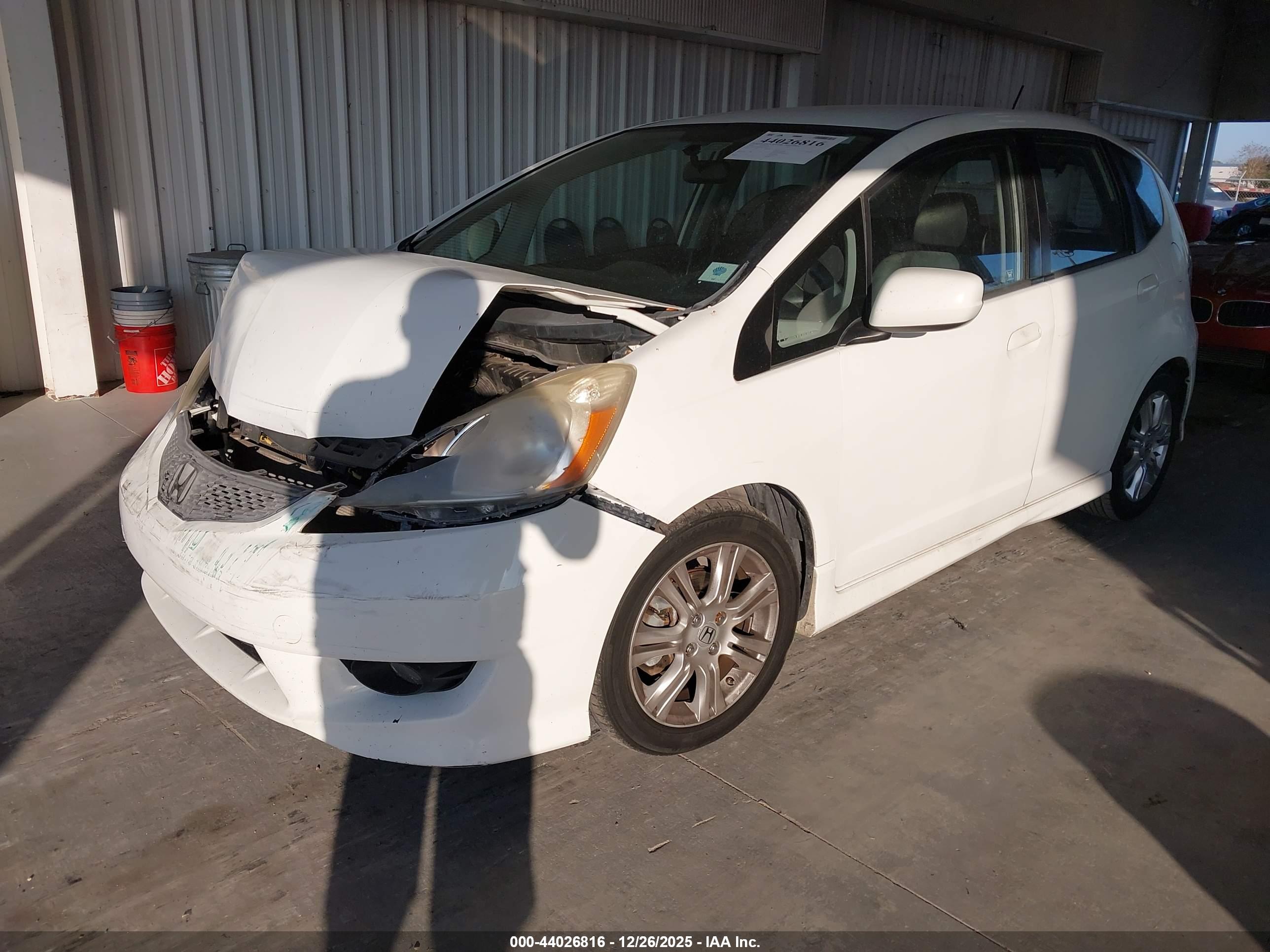 HONDA FIT image 2