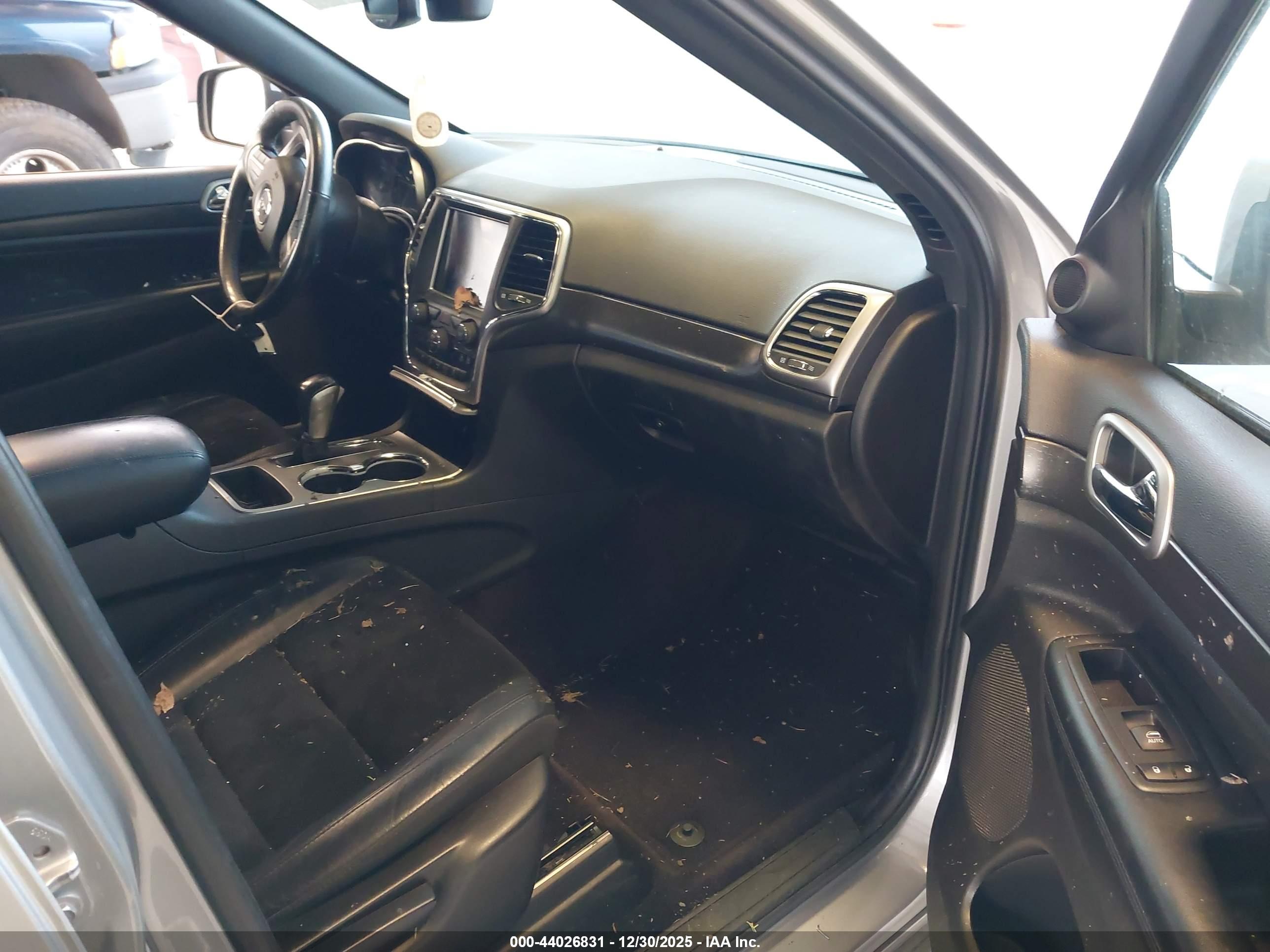 JEEP GRAND image 5