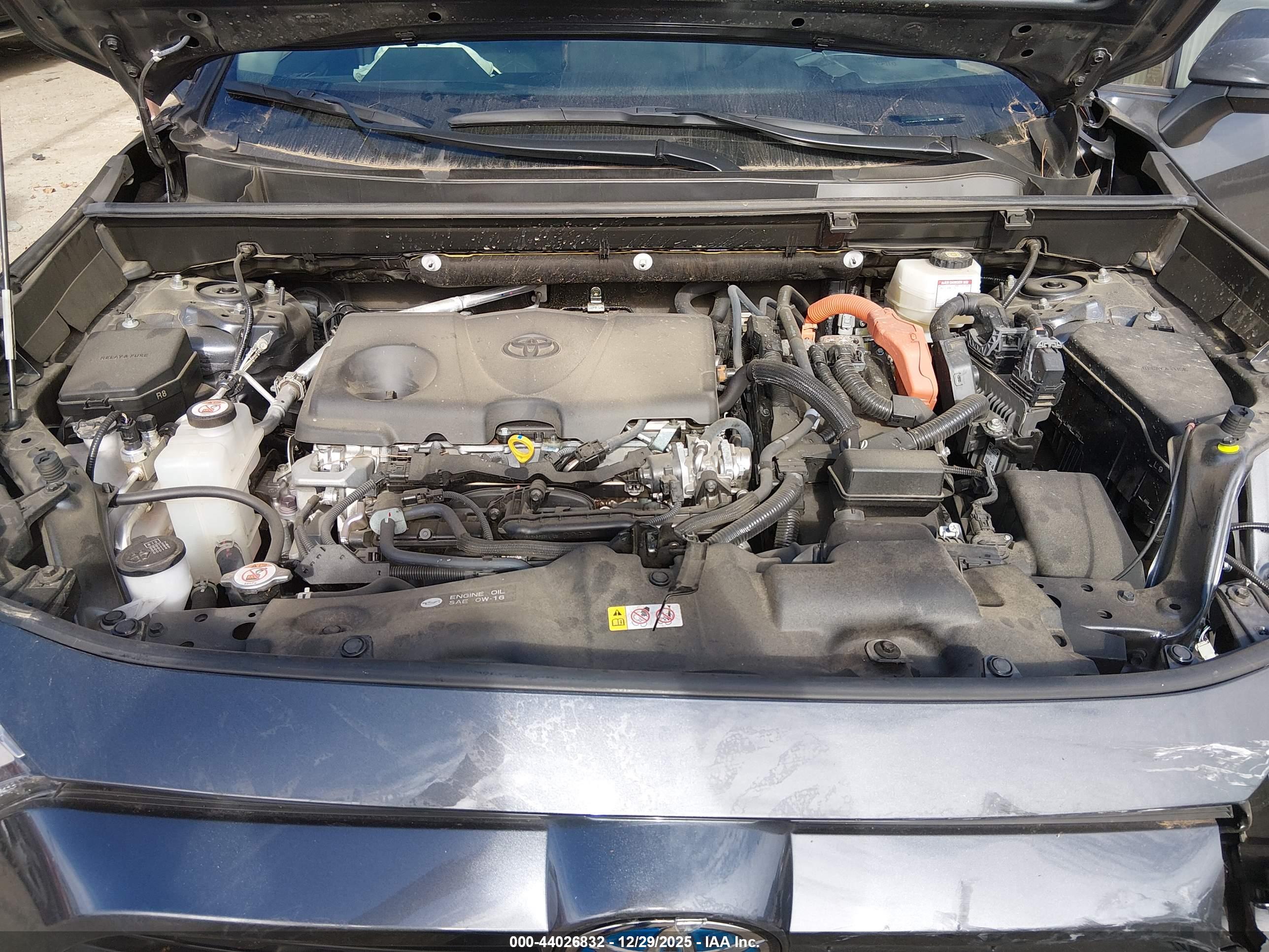 TOYOTA RAV4 image 10