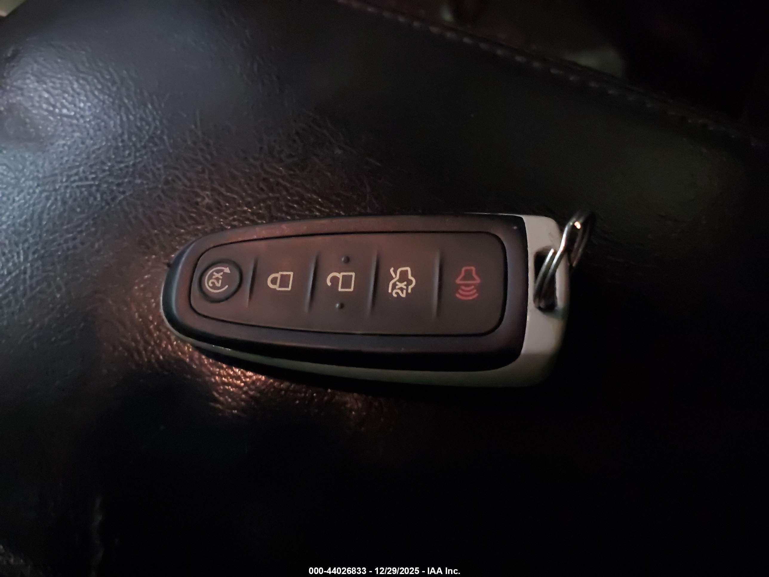 FORD EXPLORER image 11
