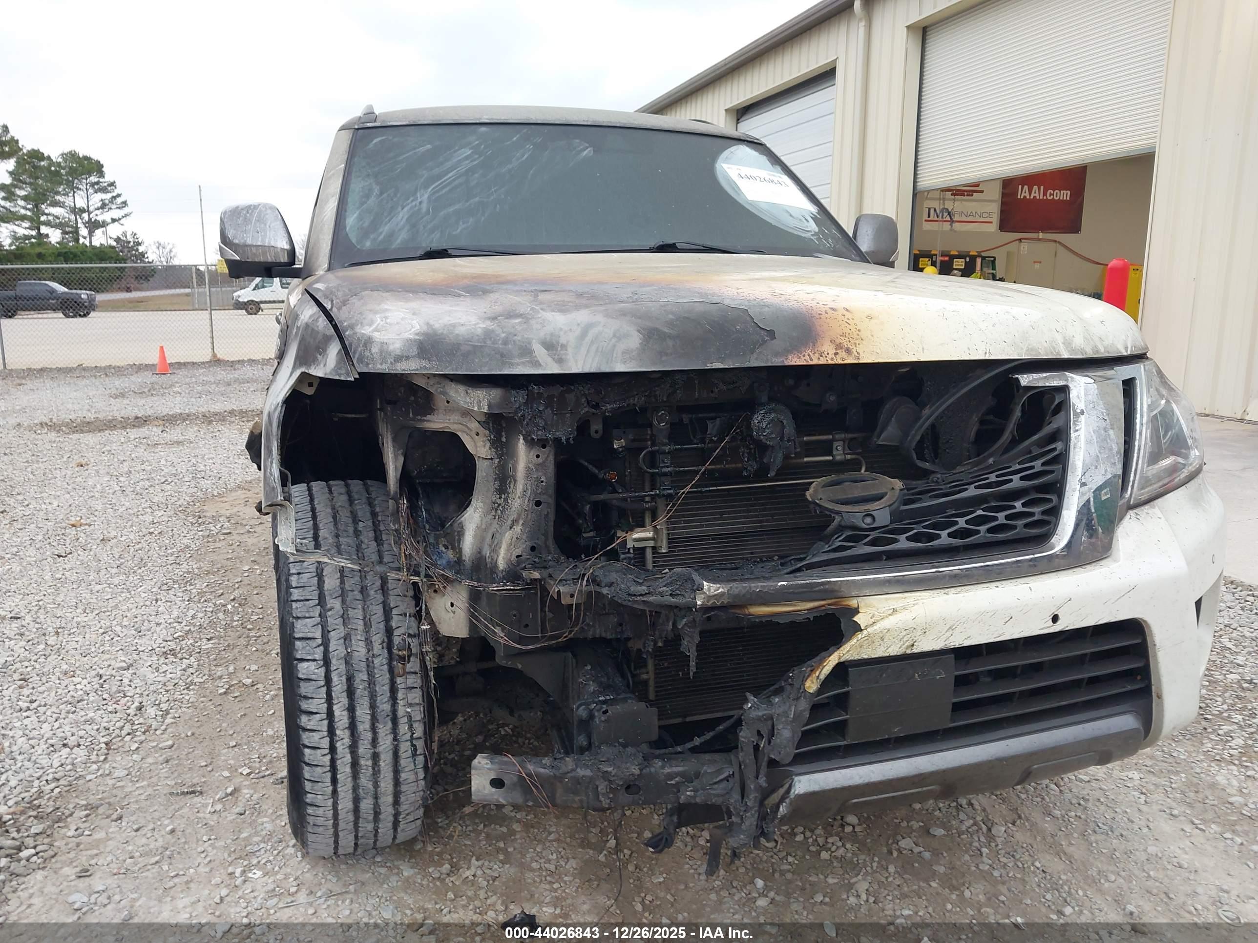 NISSAN ARMADA image 6