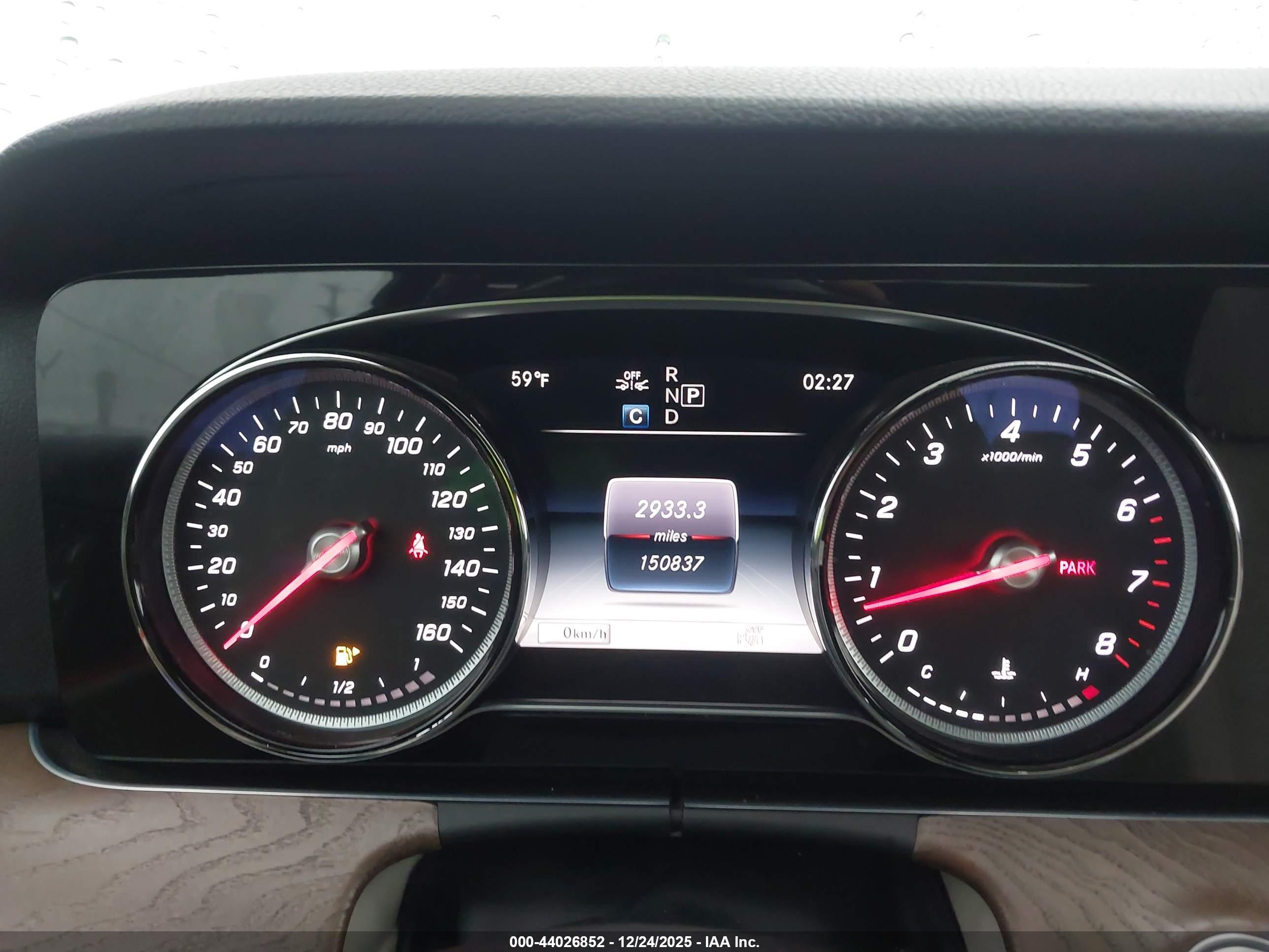 MERCEDES-BENZ E image 7