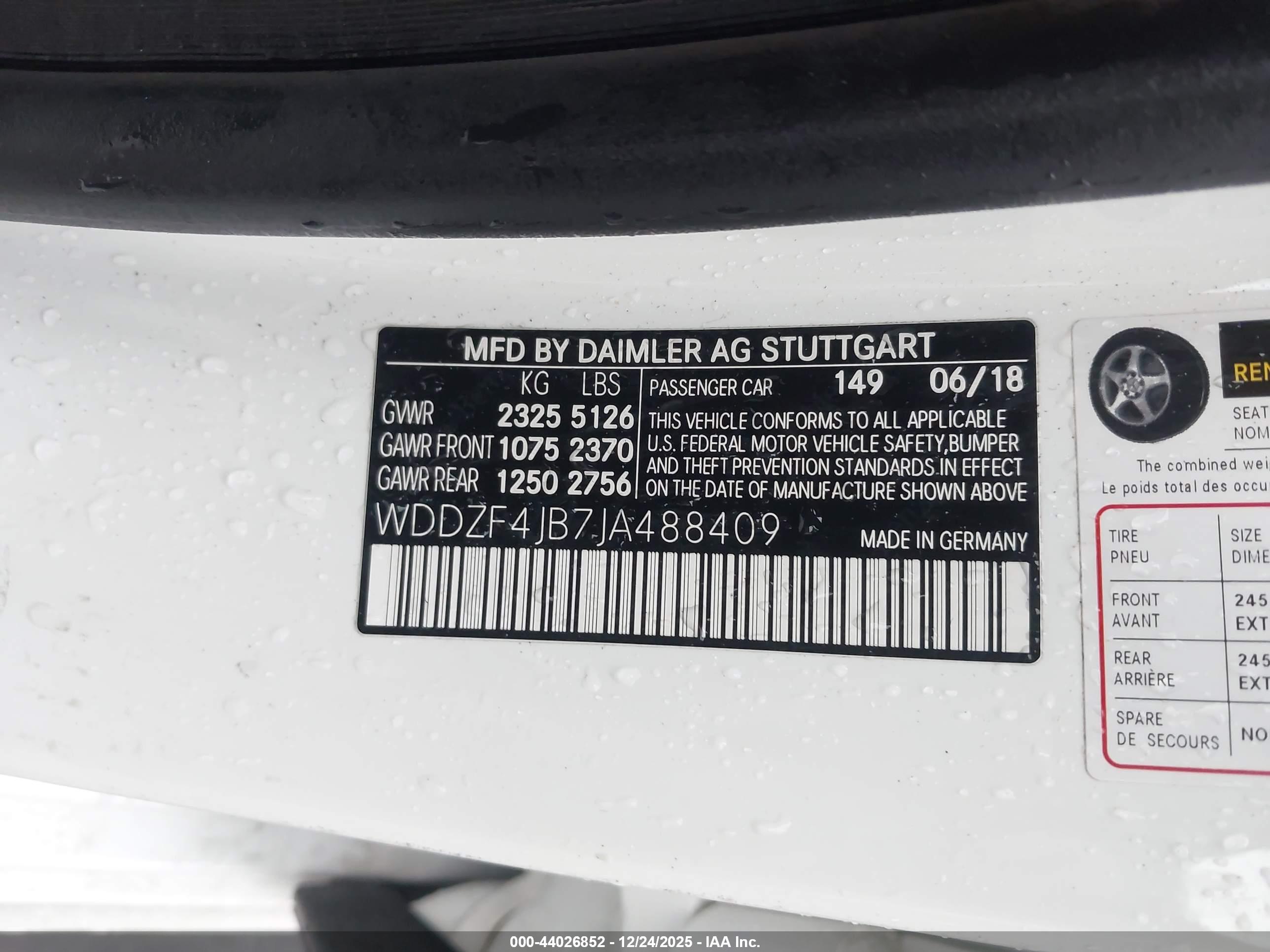 MERCEDES-BENZ E image 9