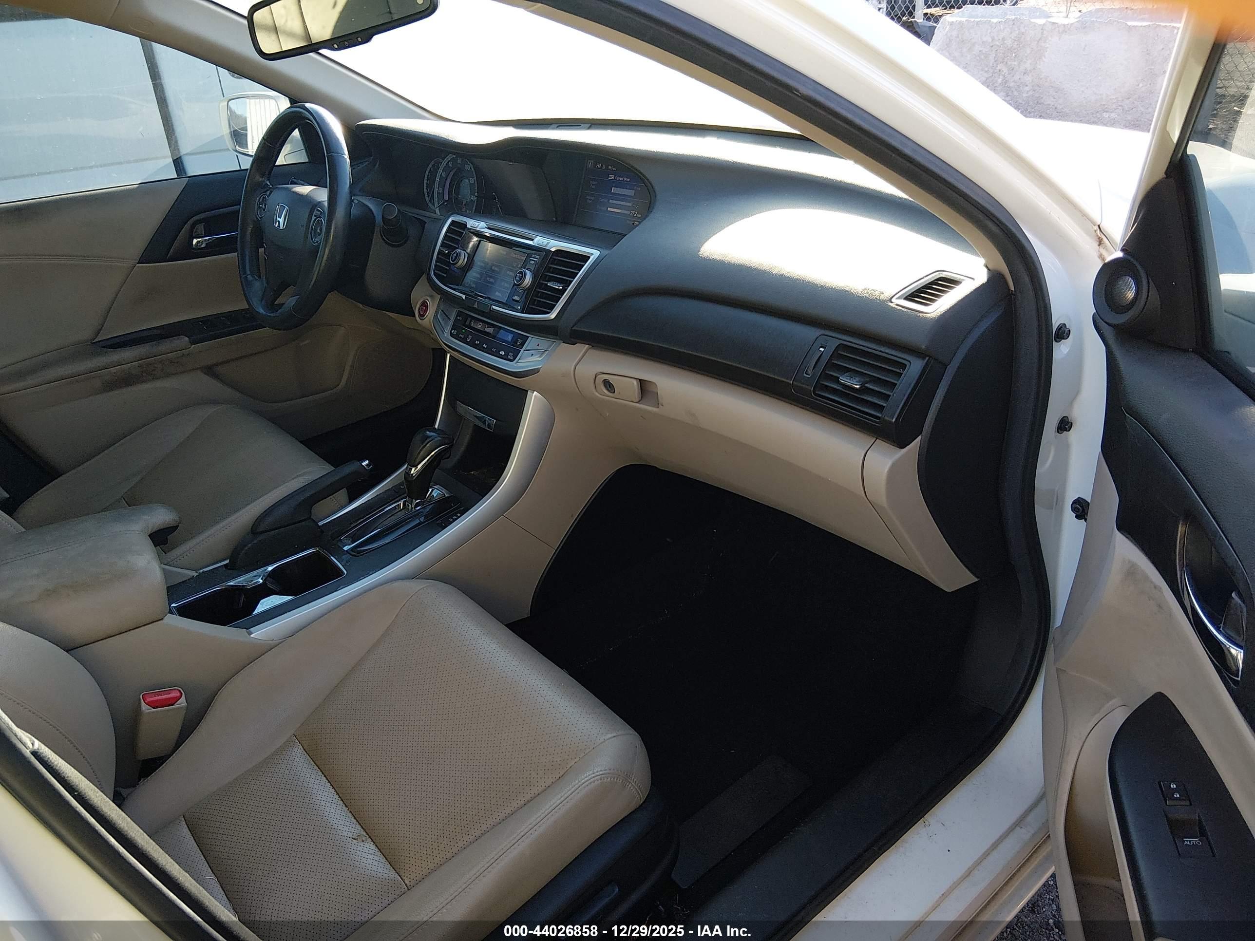 HONDA ACCORD image 5