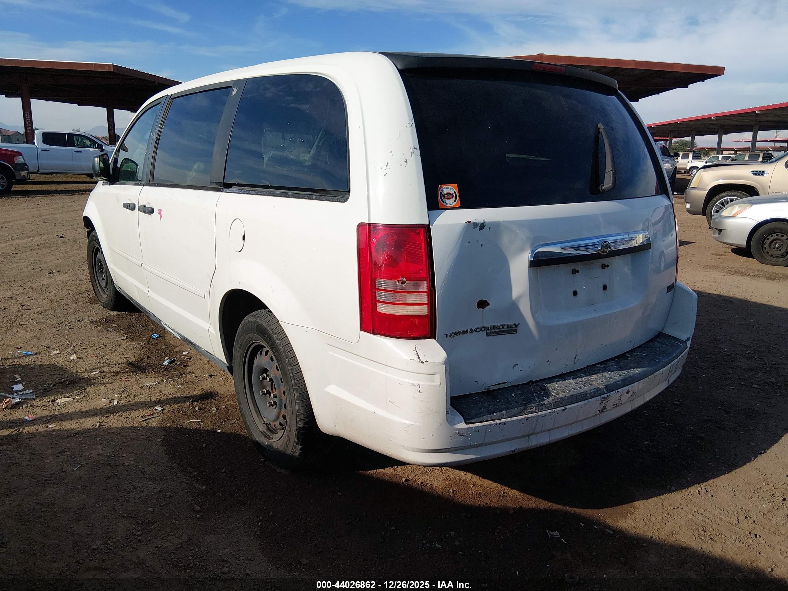 CHRYSLER TOWN image 3
