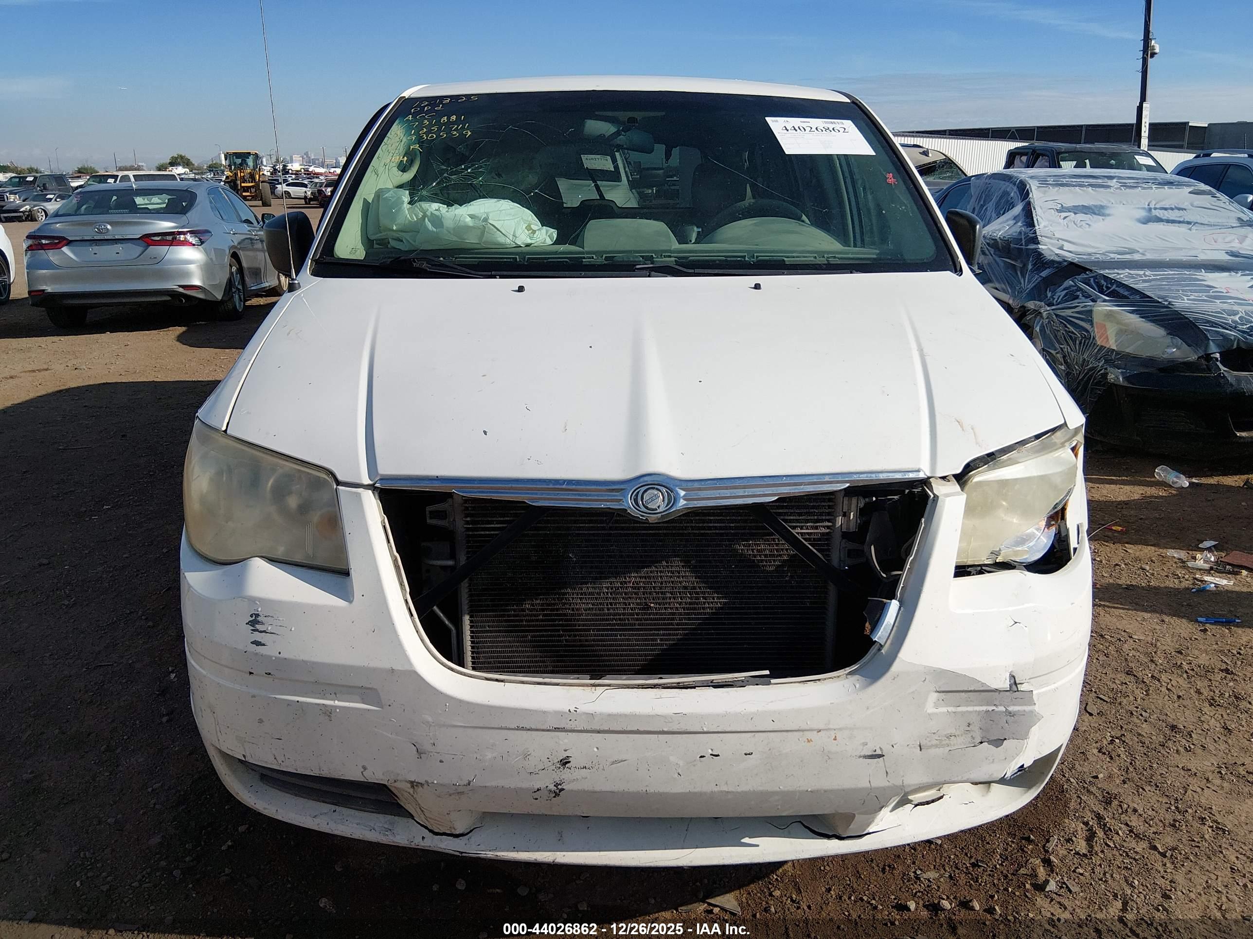 CHRYSLER TOWN image 6