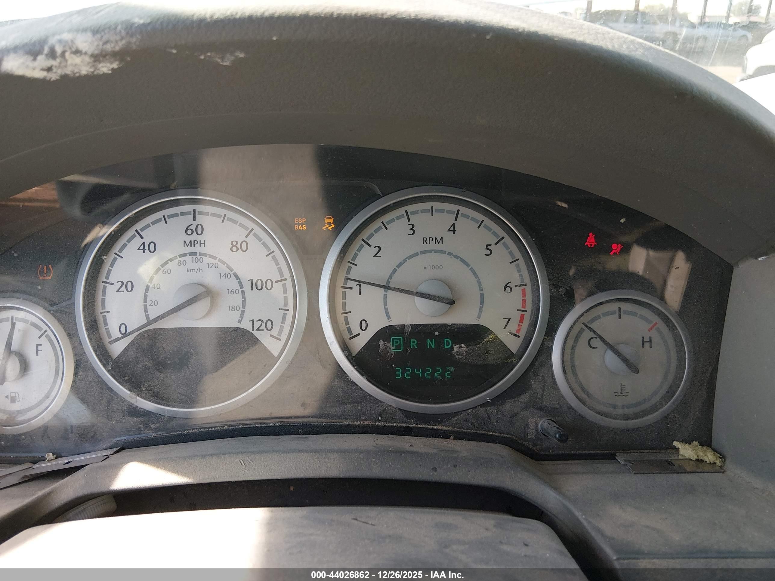 CHRYSLER TOWN image 7