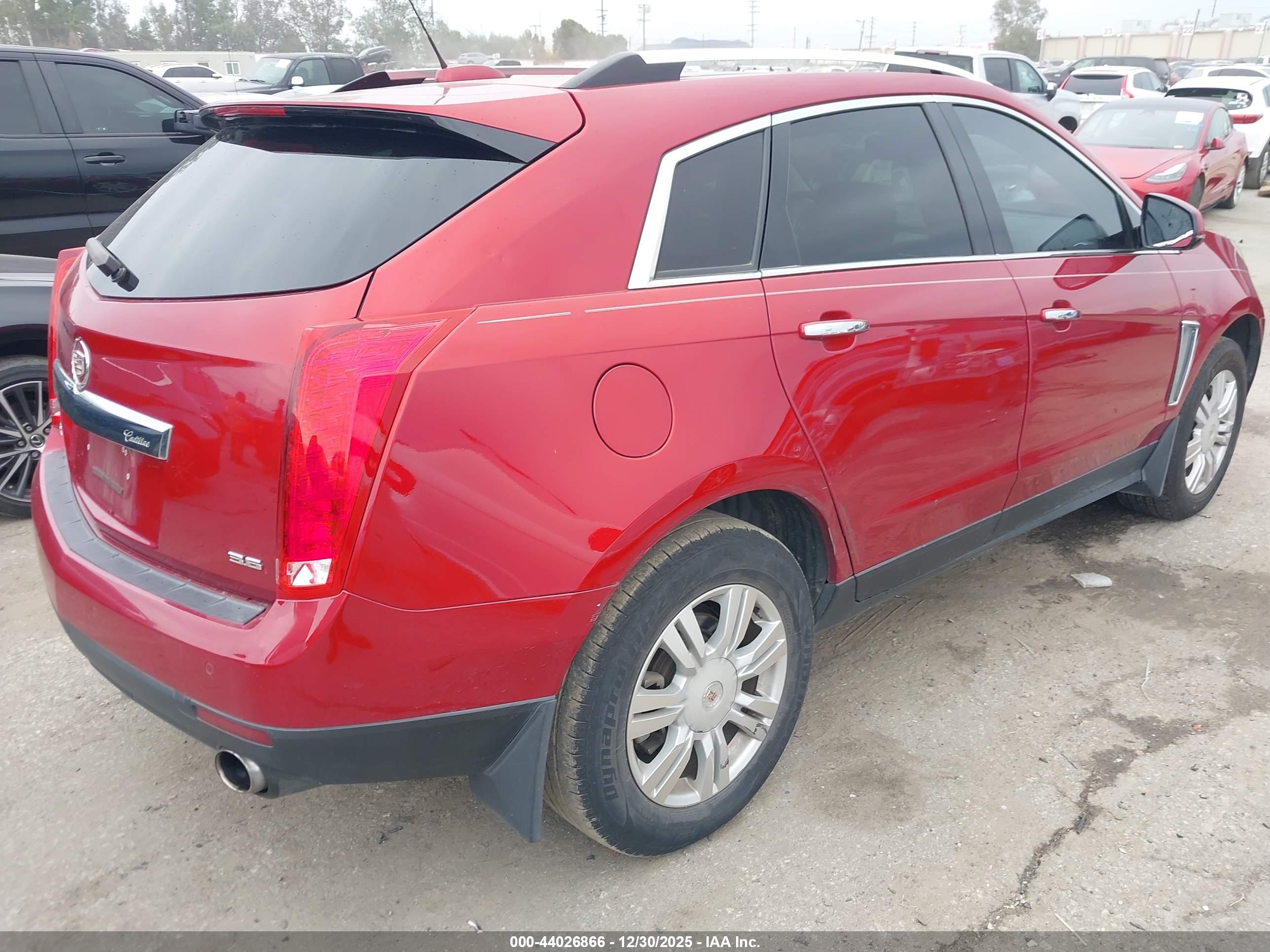 CADILLAC SRX image 4