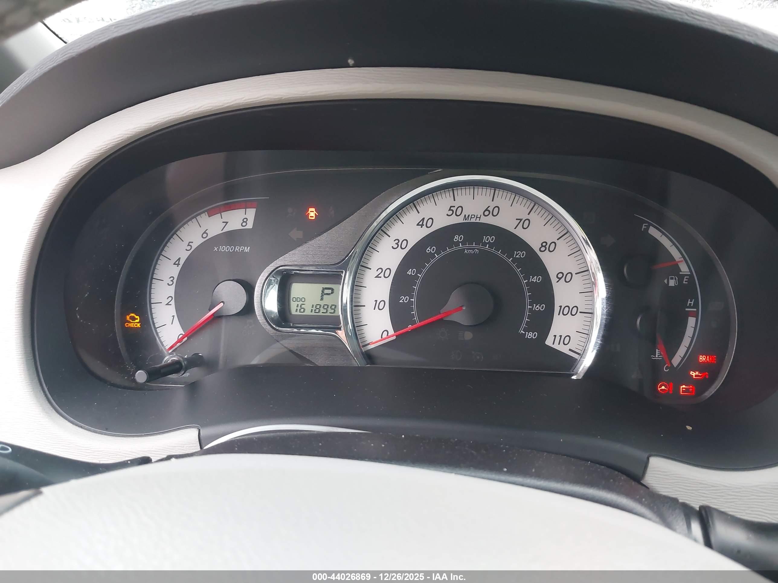 TOYOTA SIENNA image 7