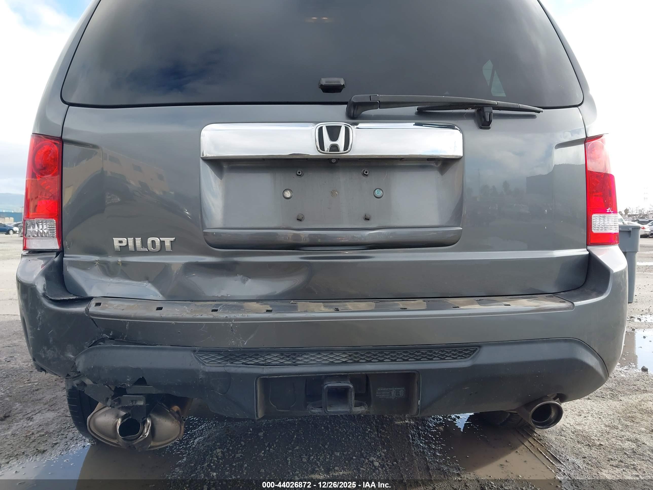 HONDA PILOT image 6