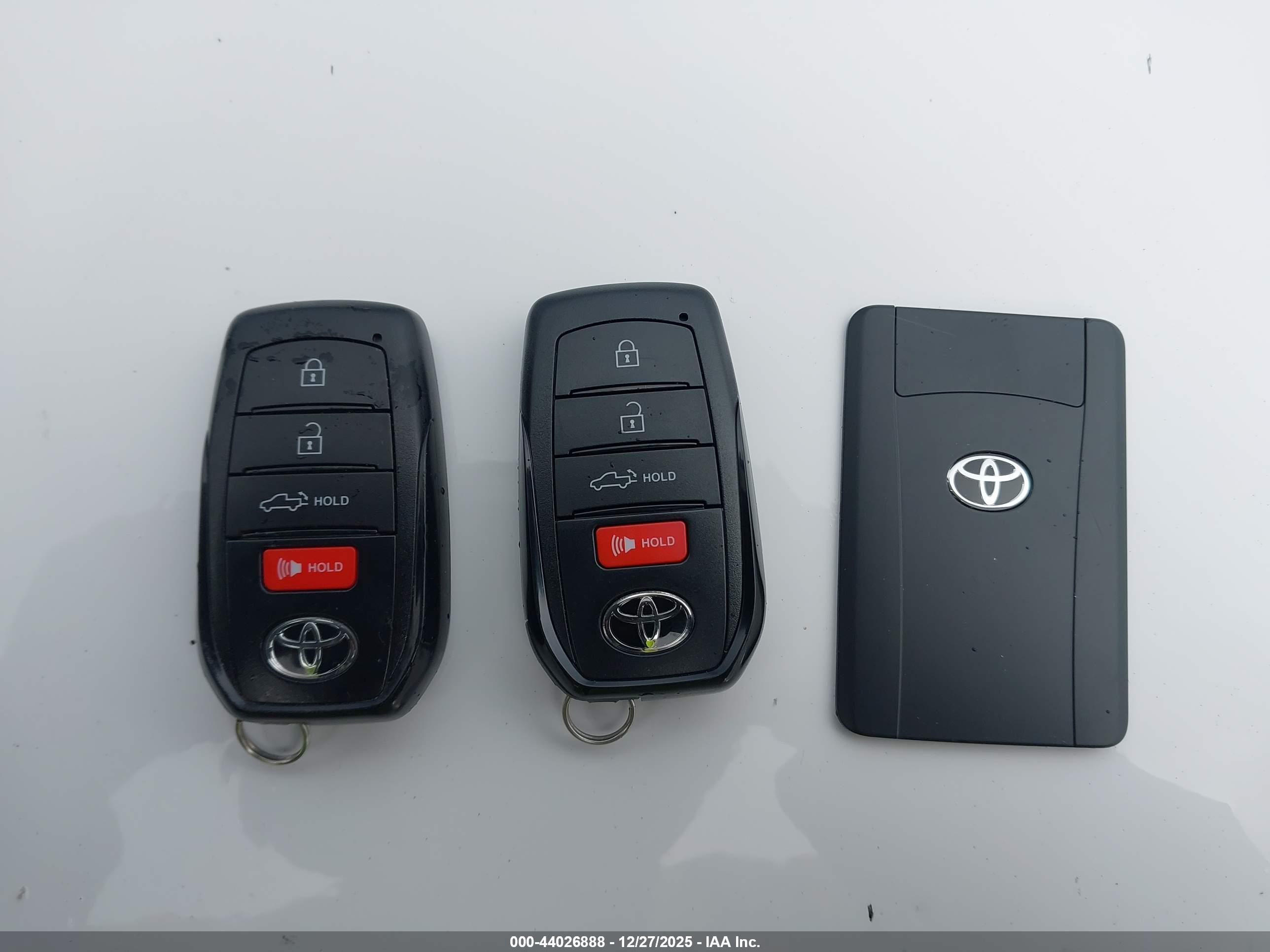 TOYOTA TACOMA image 11