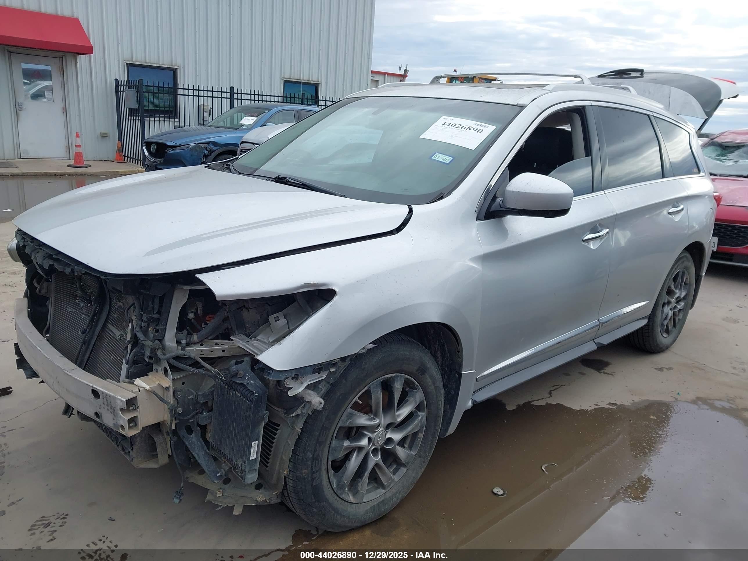INFINITI JX35 image 2