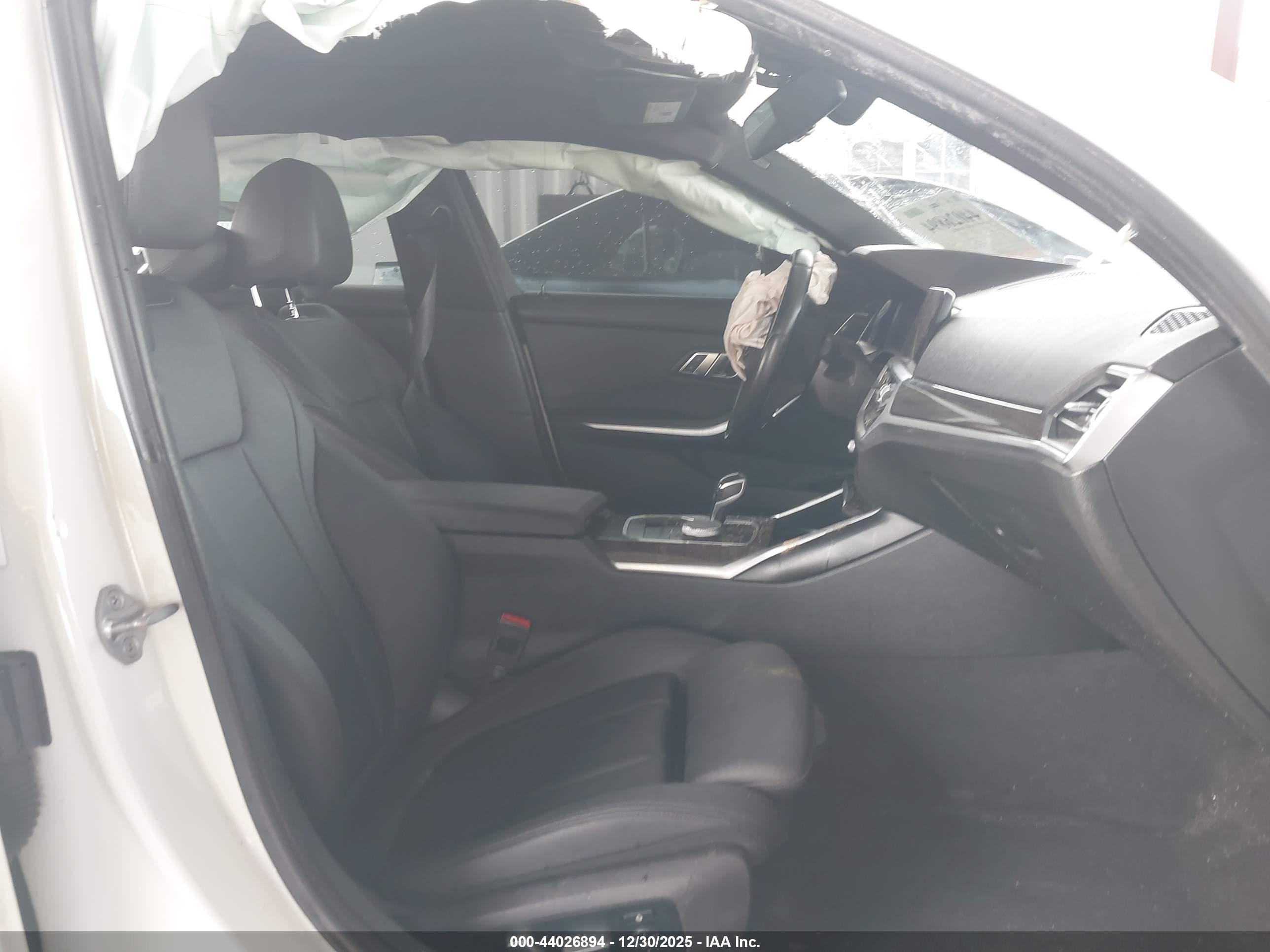 BMW 330I image 5