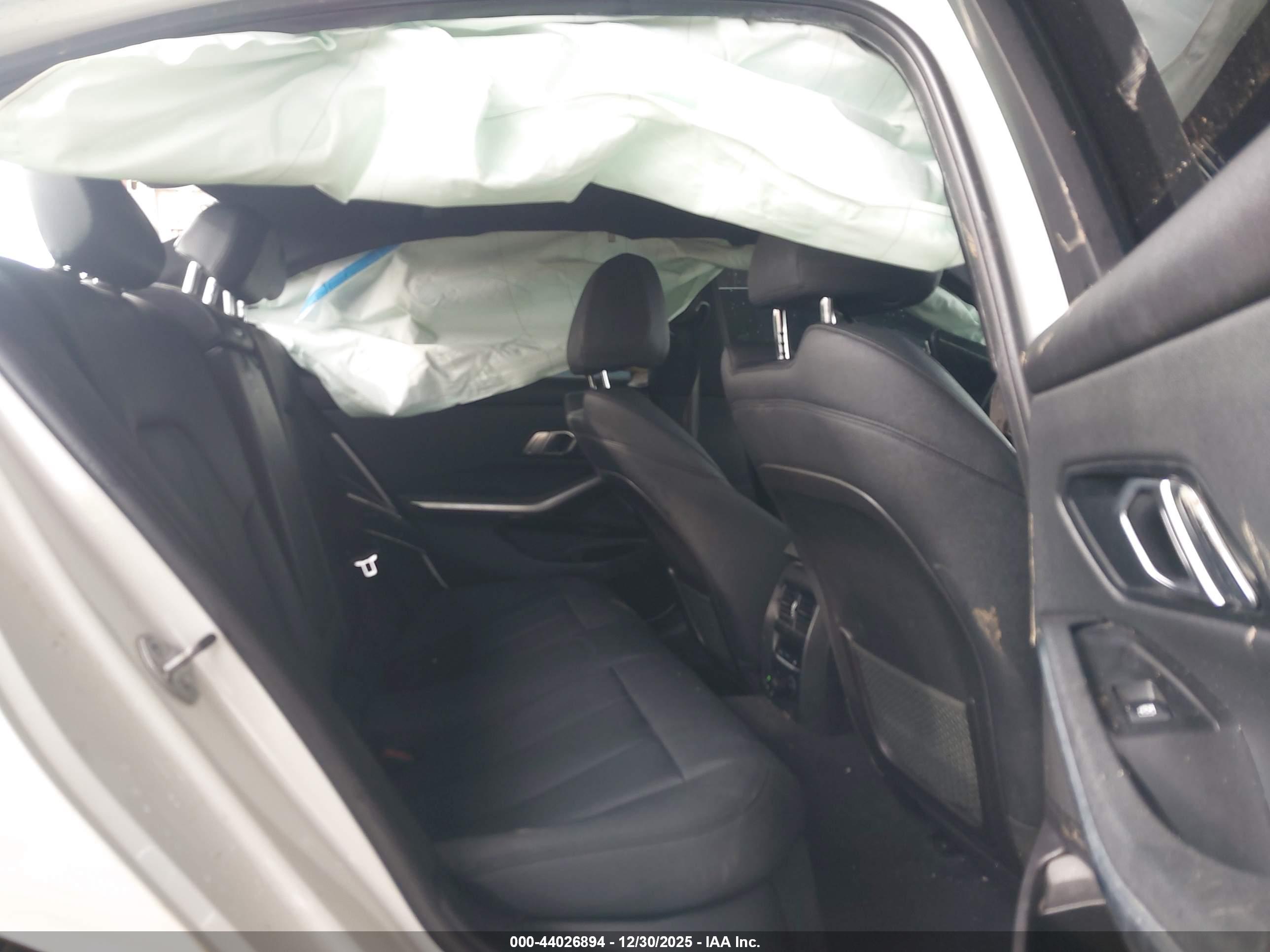 BMW 330I image 8