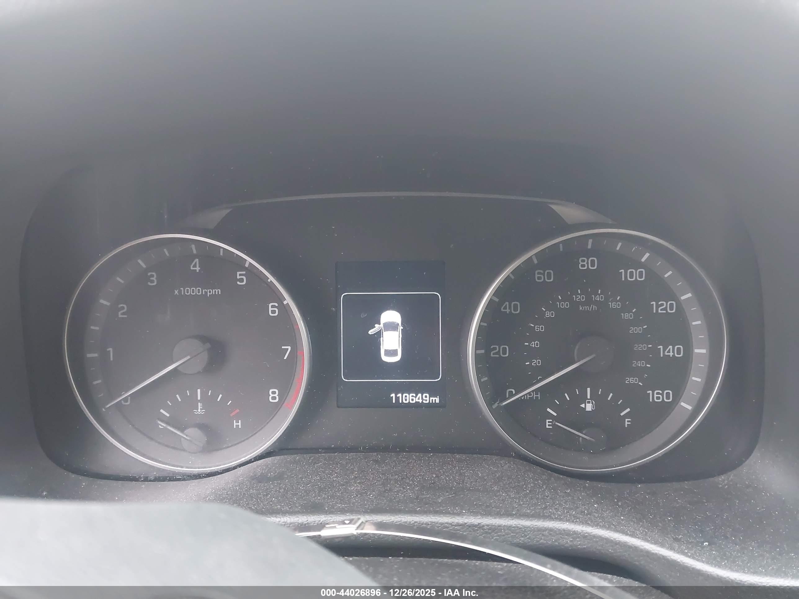 HYUNDAI ELANTRA image 7