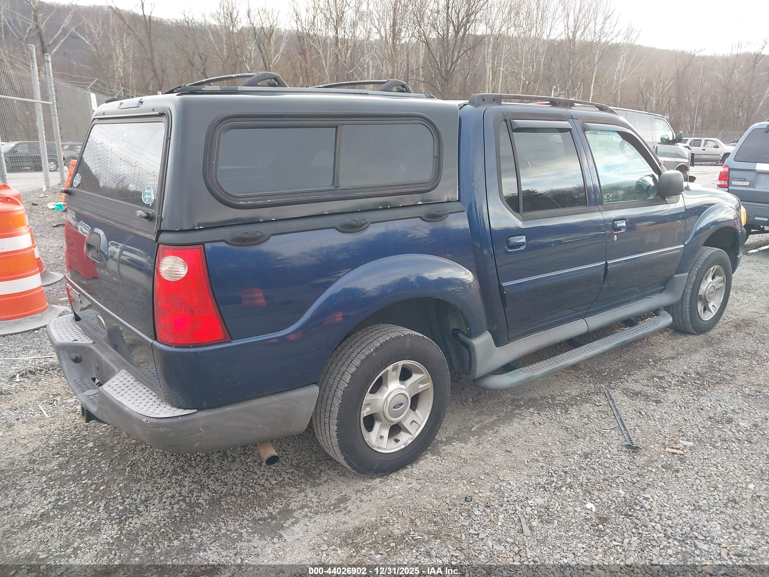 FORD EXPLORER image 4