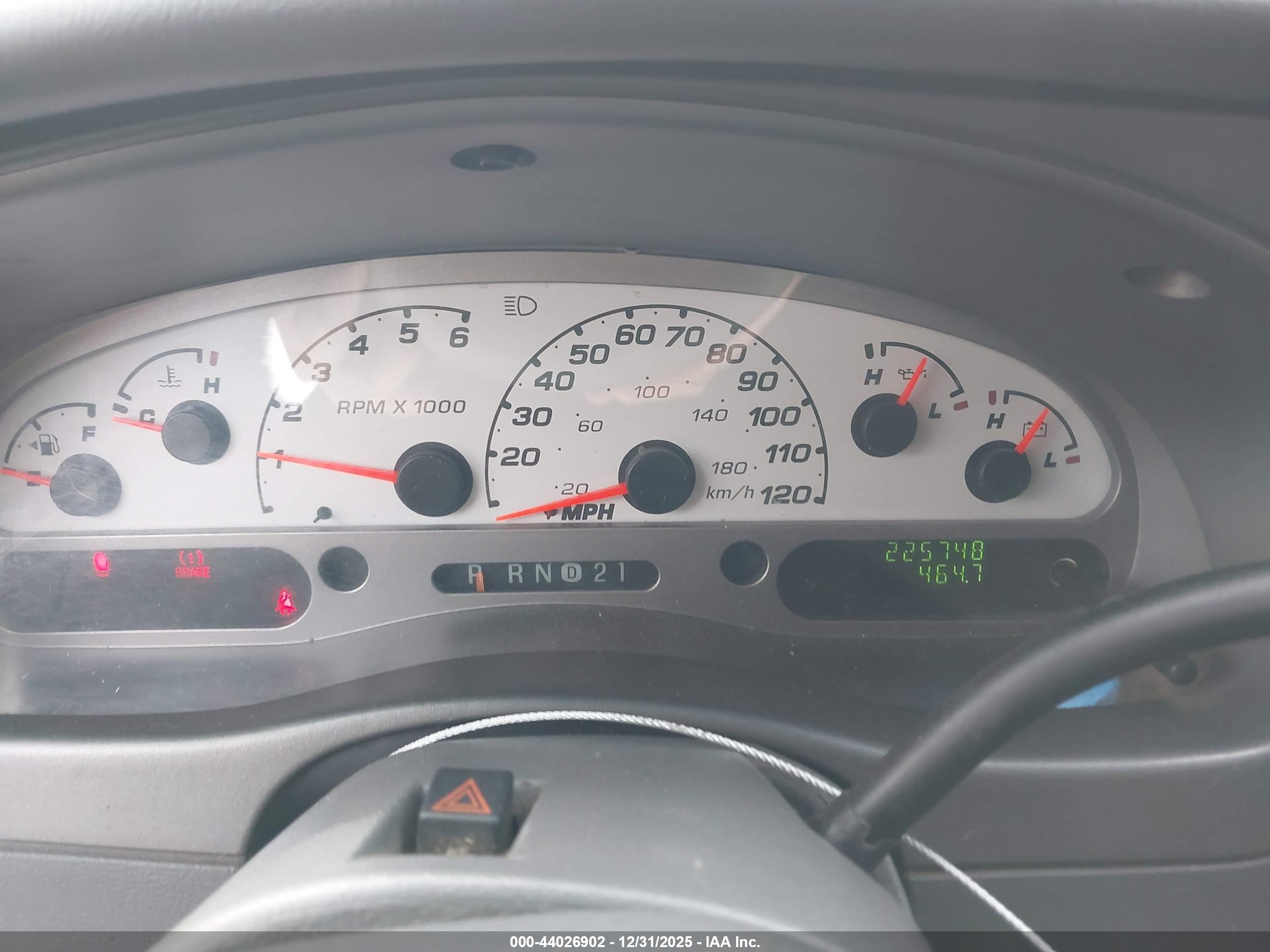 FORD EXPLORER image 7