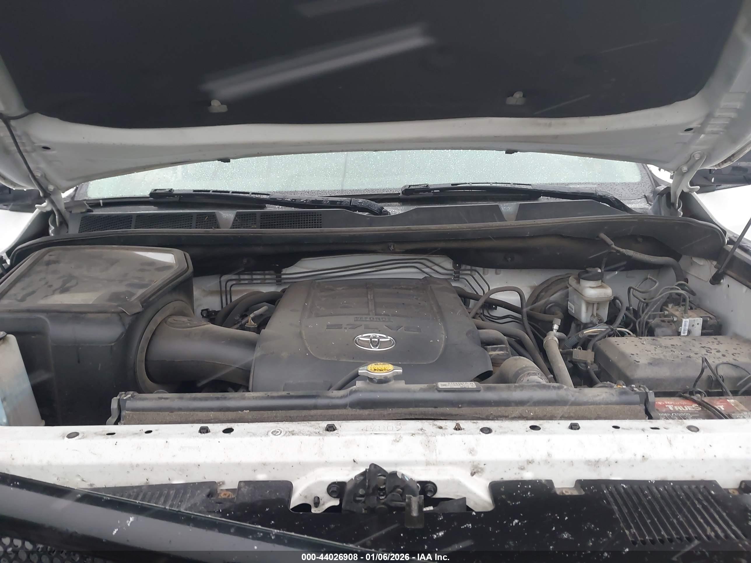TOYOTA TUNDRA image 10