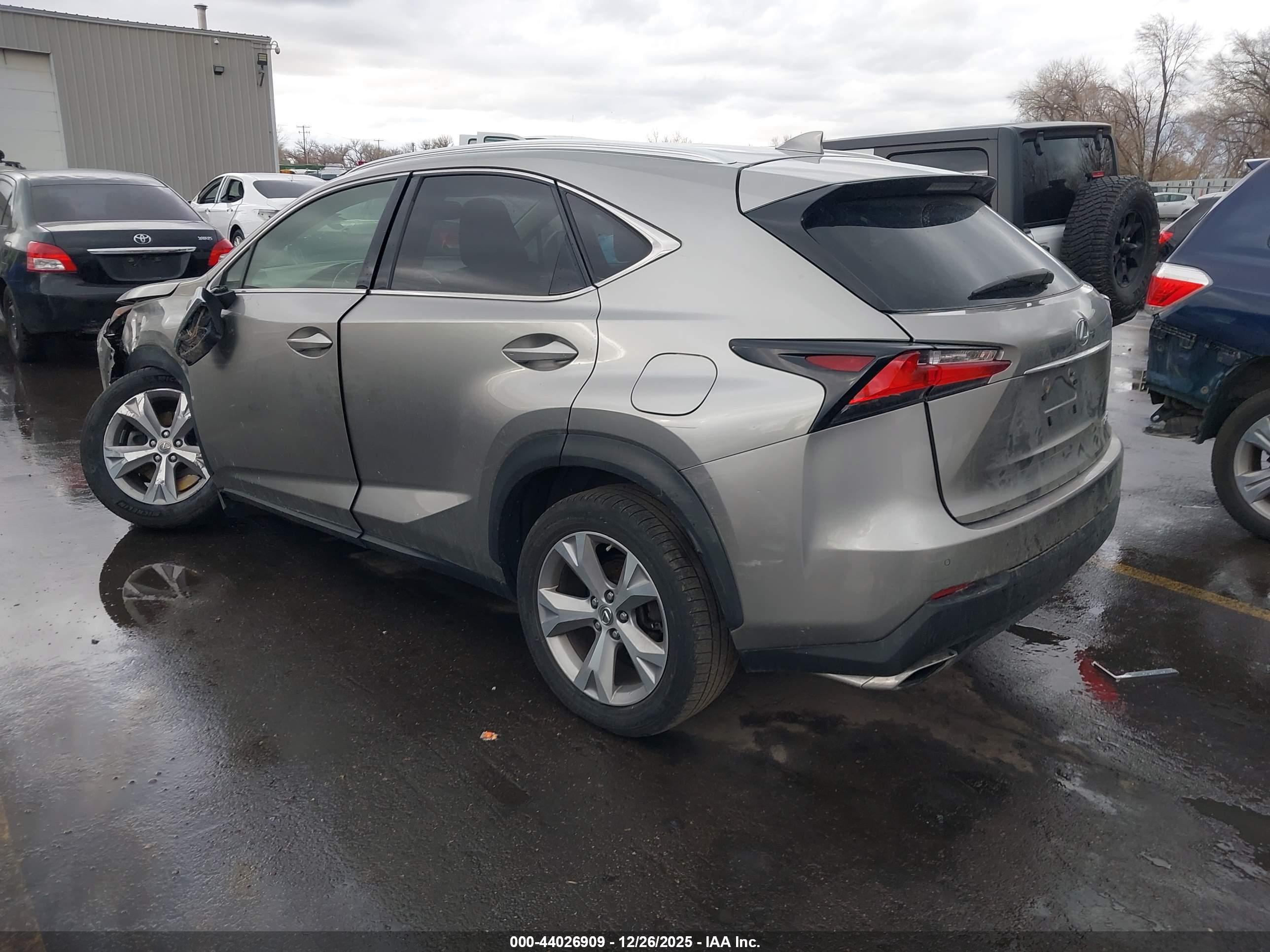 LEXUS NX image 3
