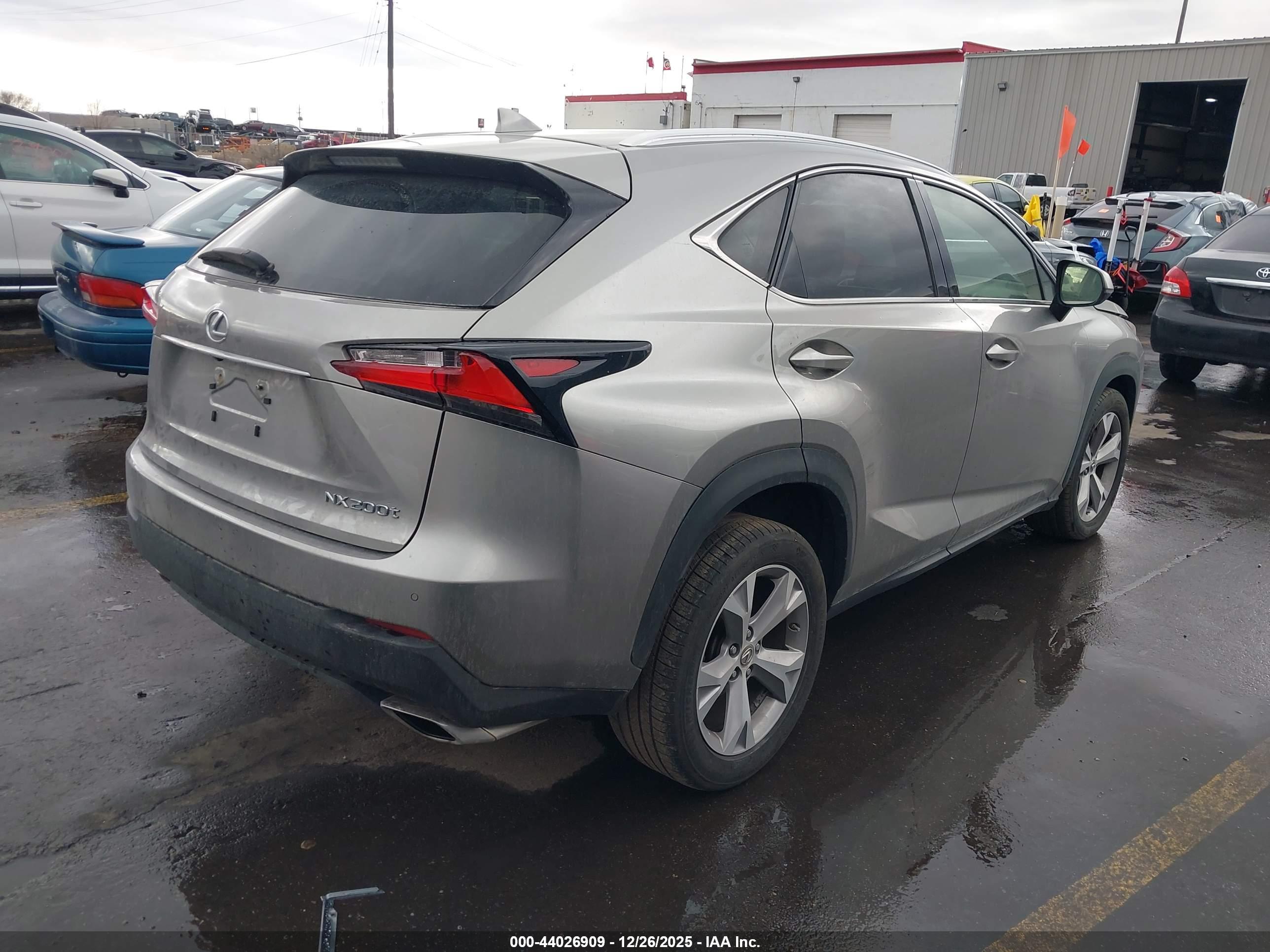 LEXUS NX image 4
