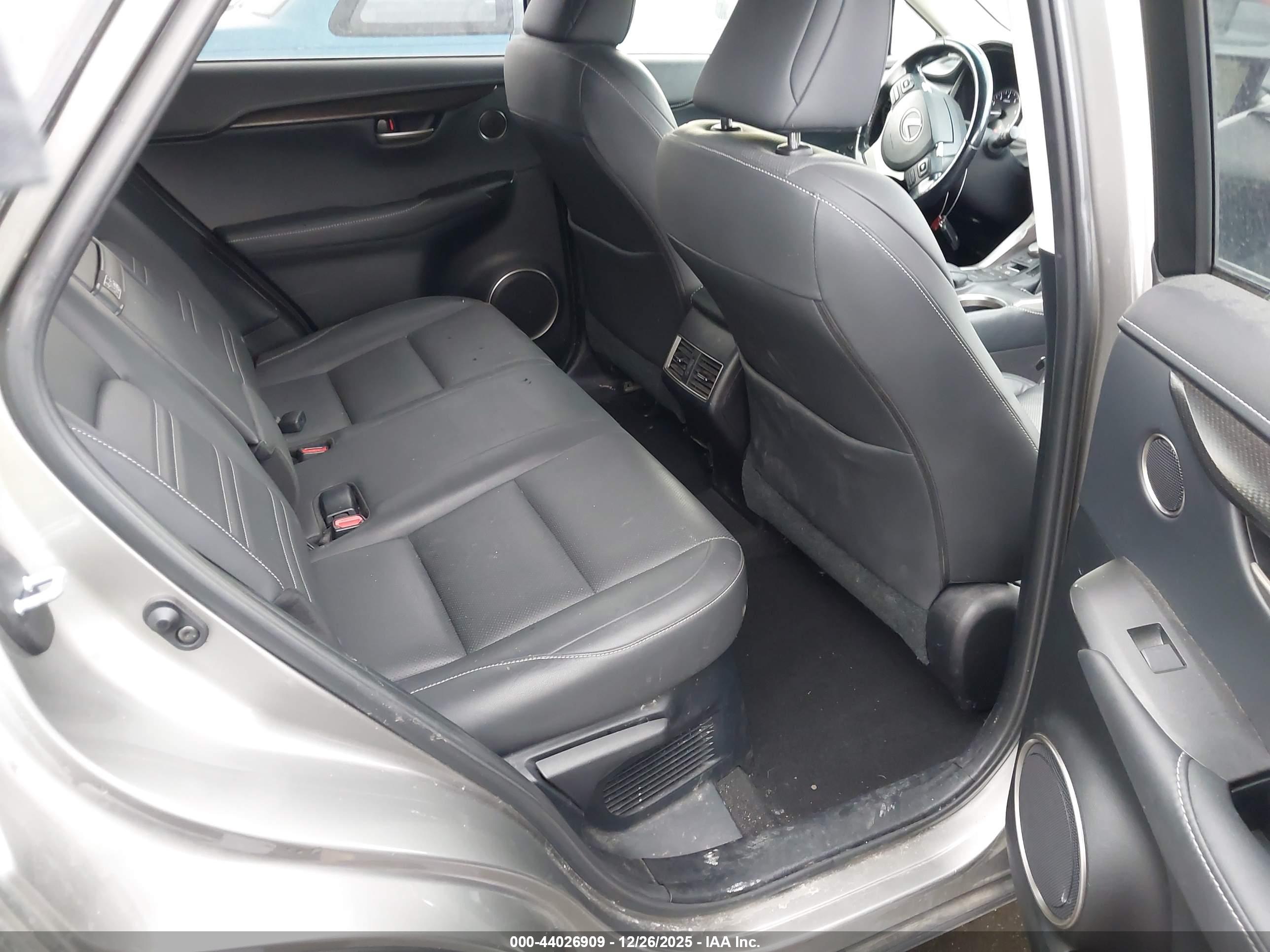 LEXUS NX image 8