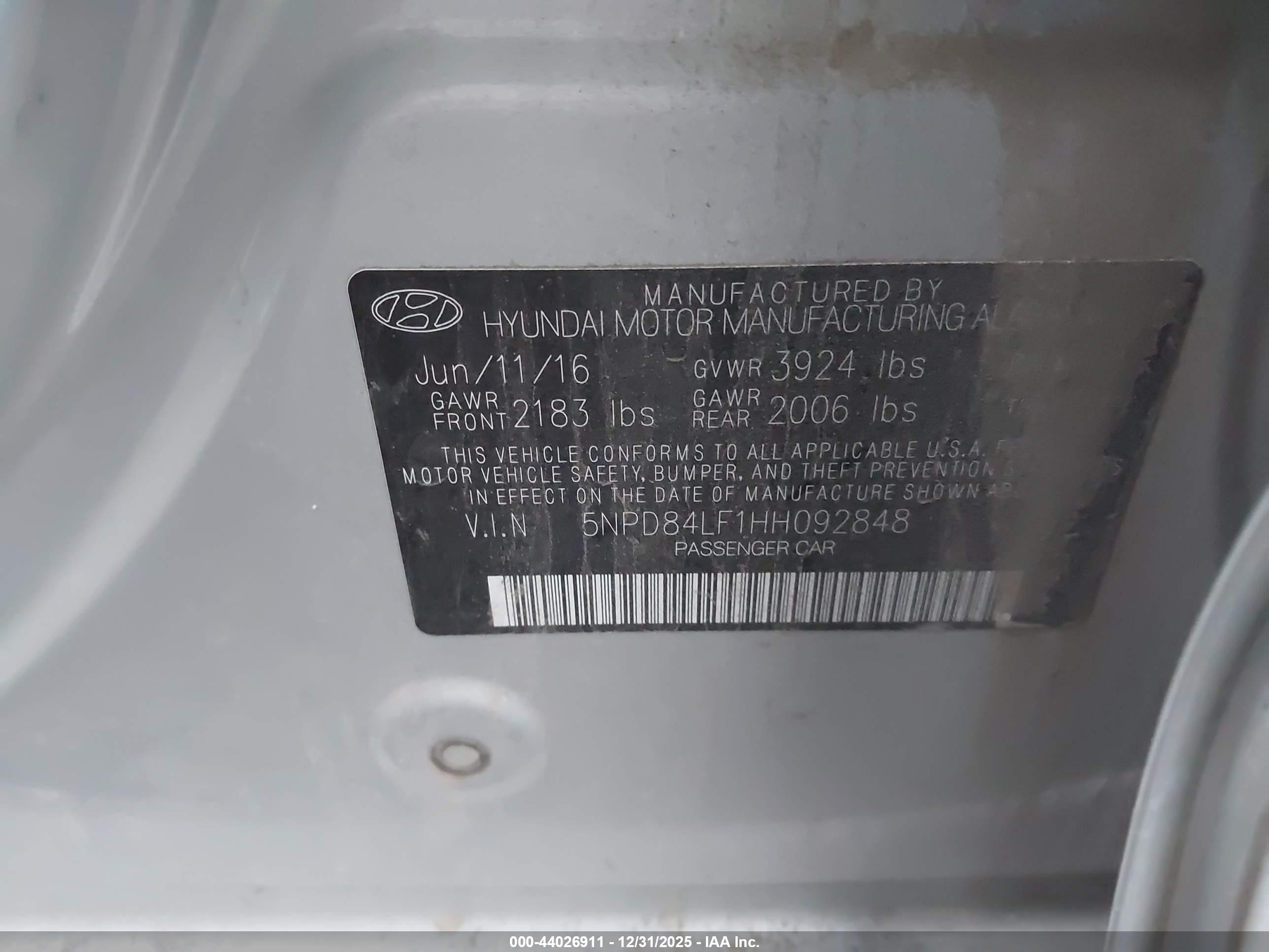 HYUNDAI ELANTRA image 9