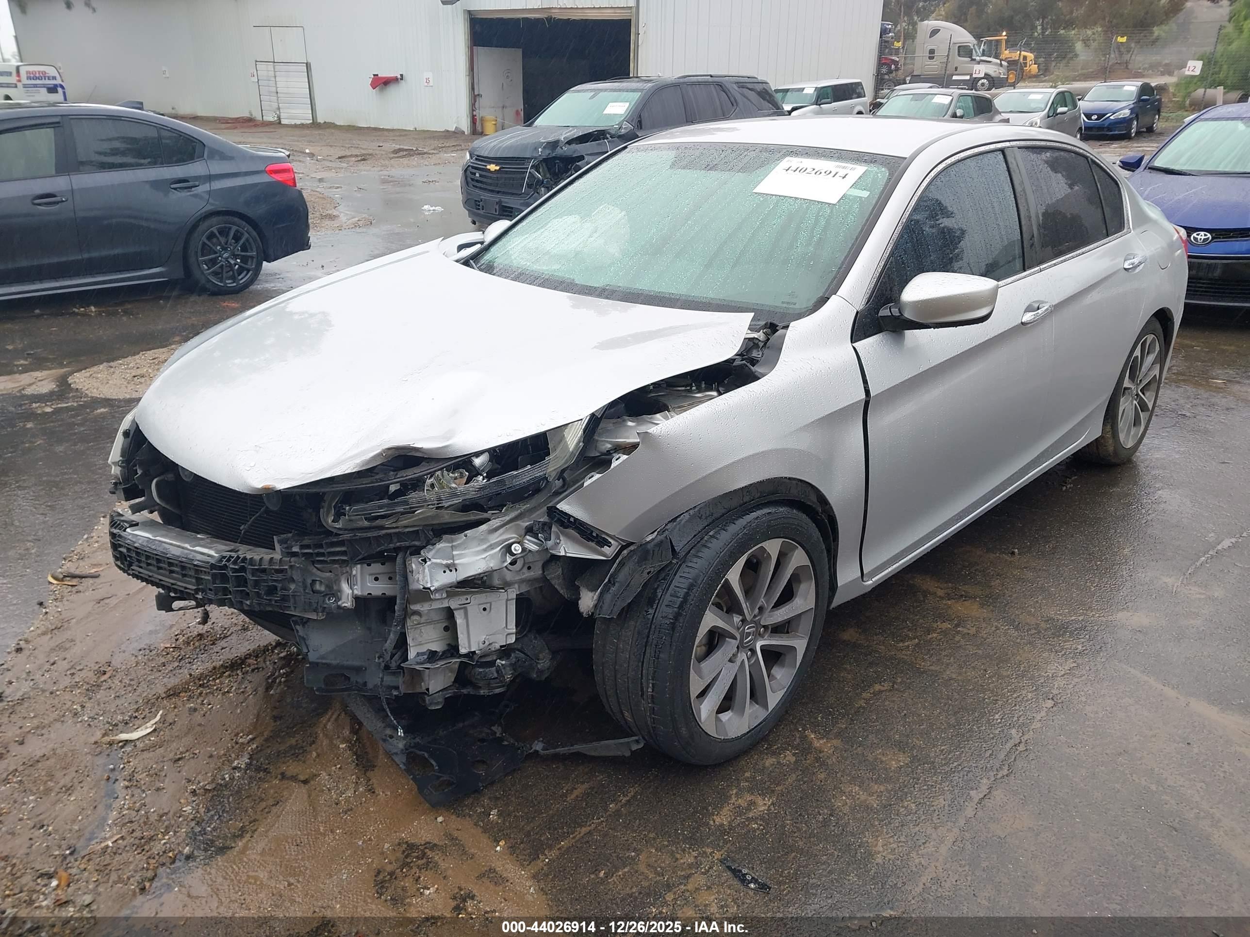 HONDA ACCORD image 2