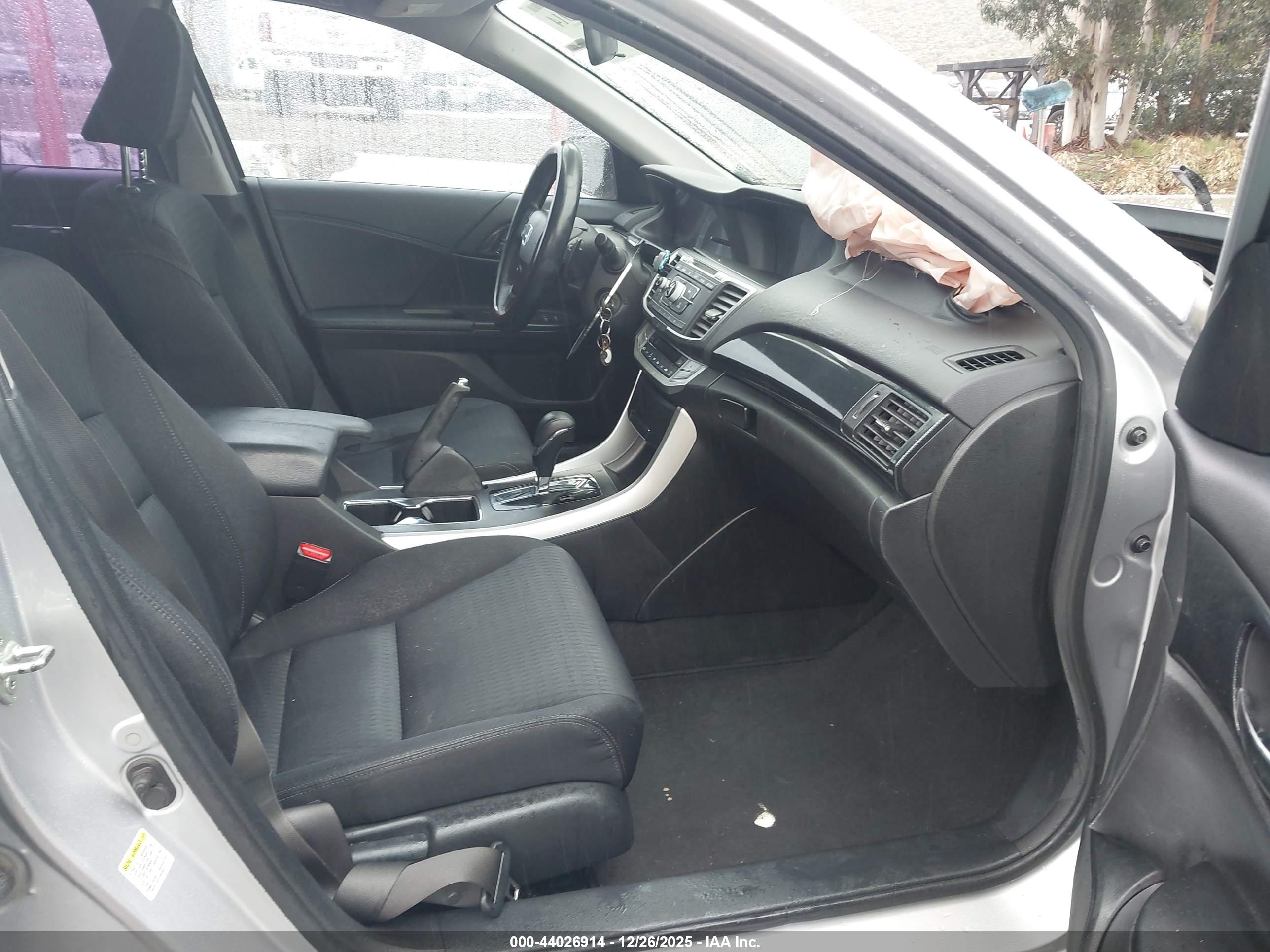 HONDA ACCORD image 5