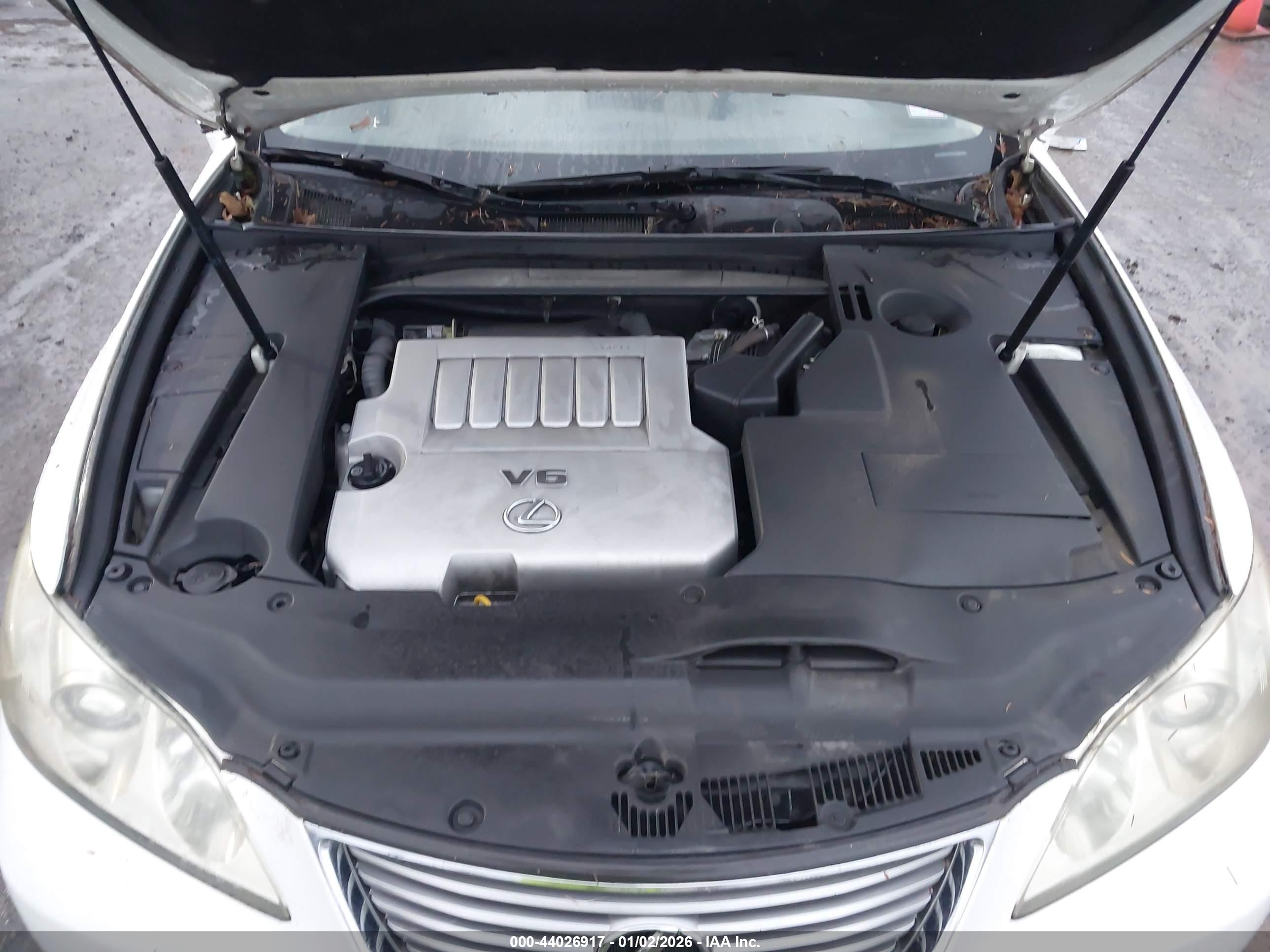 LEXUS ES image 10