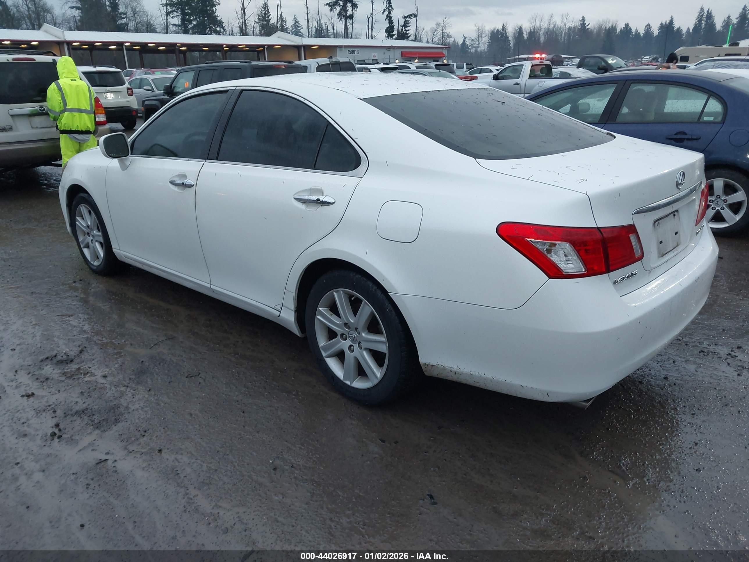 LEXUS ES image 3