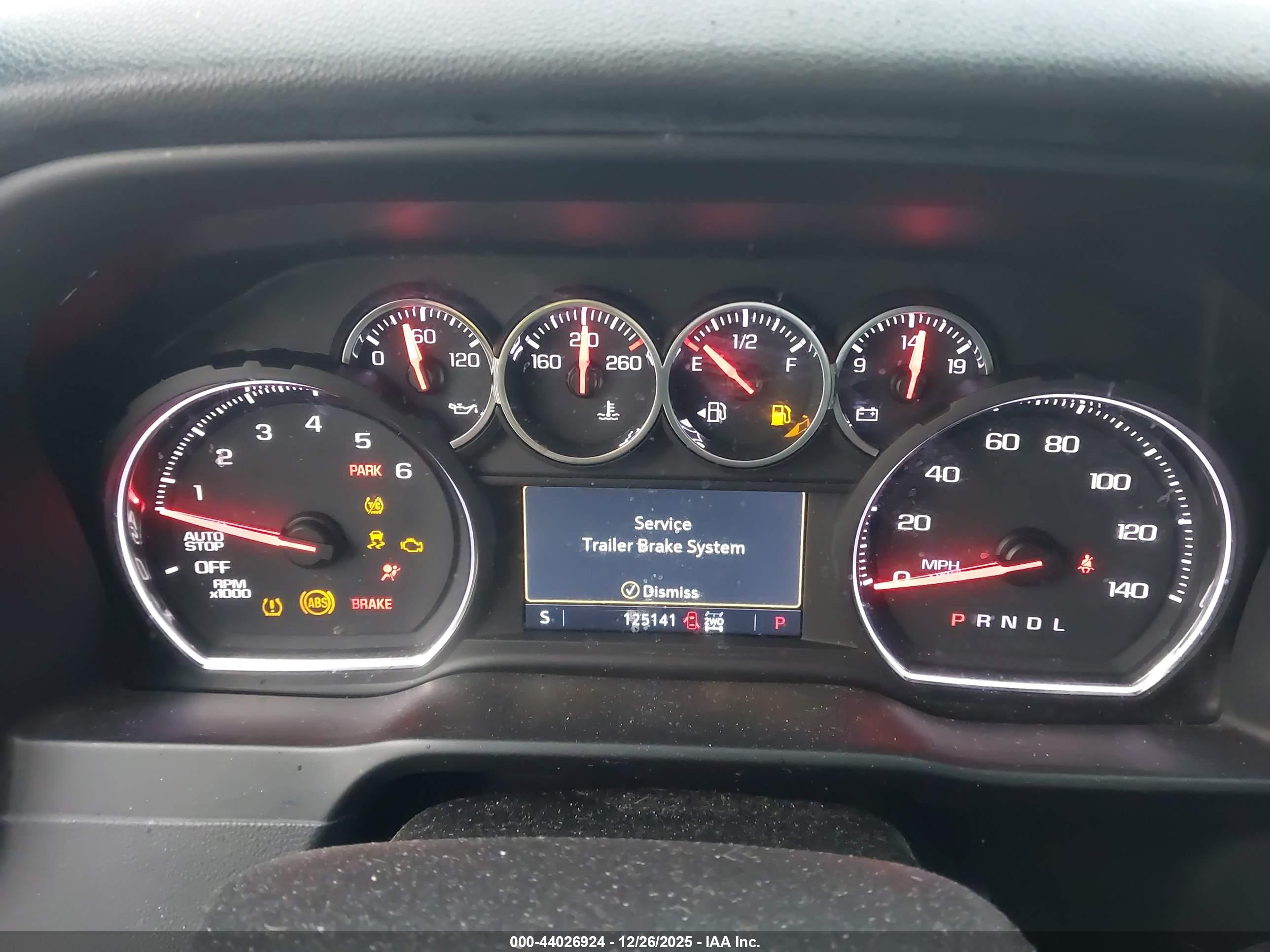 CHEVROLET SILVERADO image 7