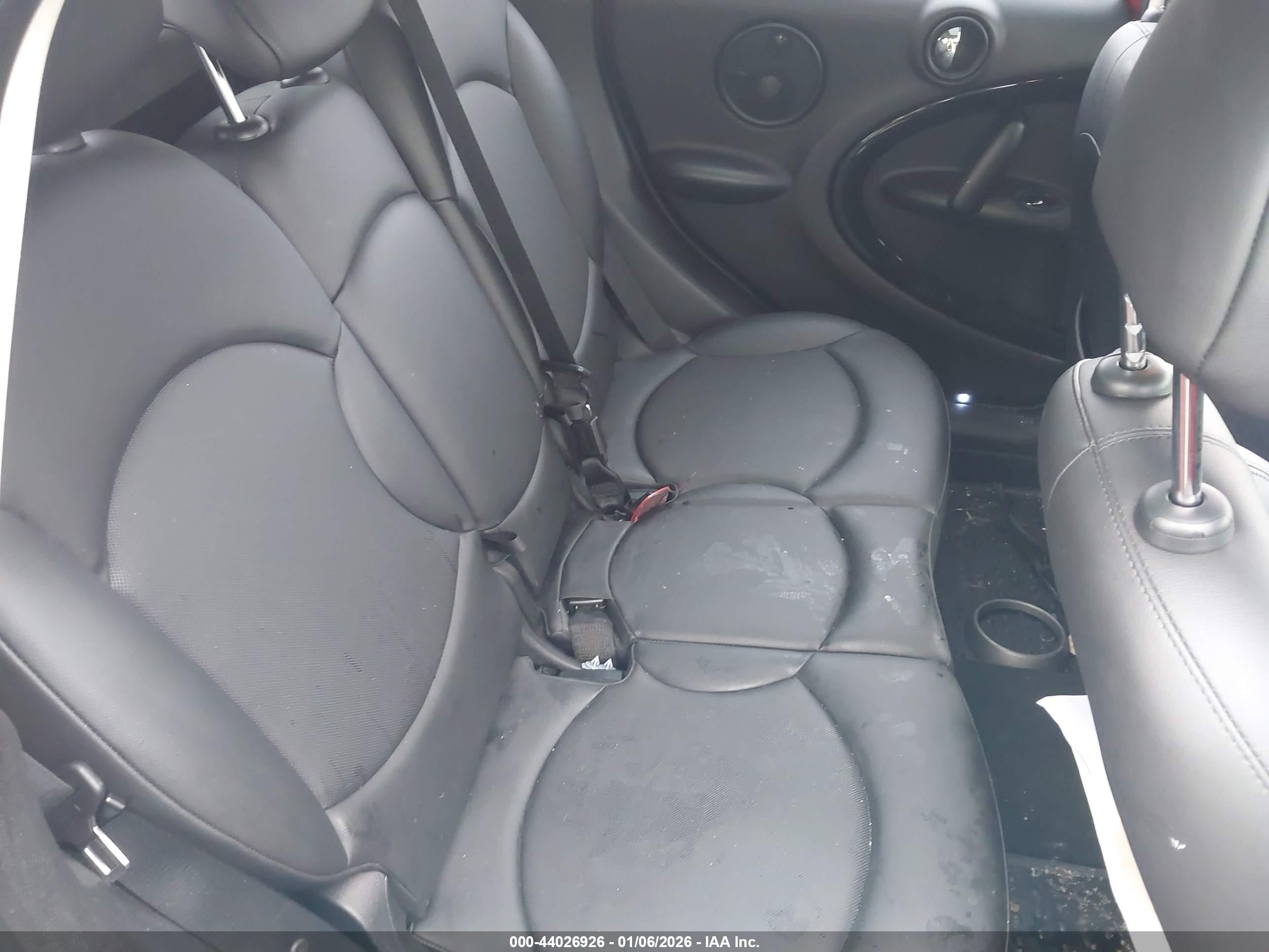 MINI COOPER image 8