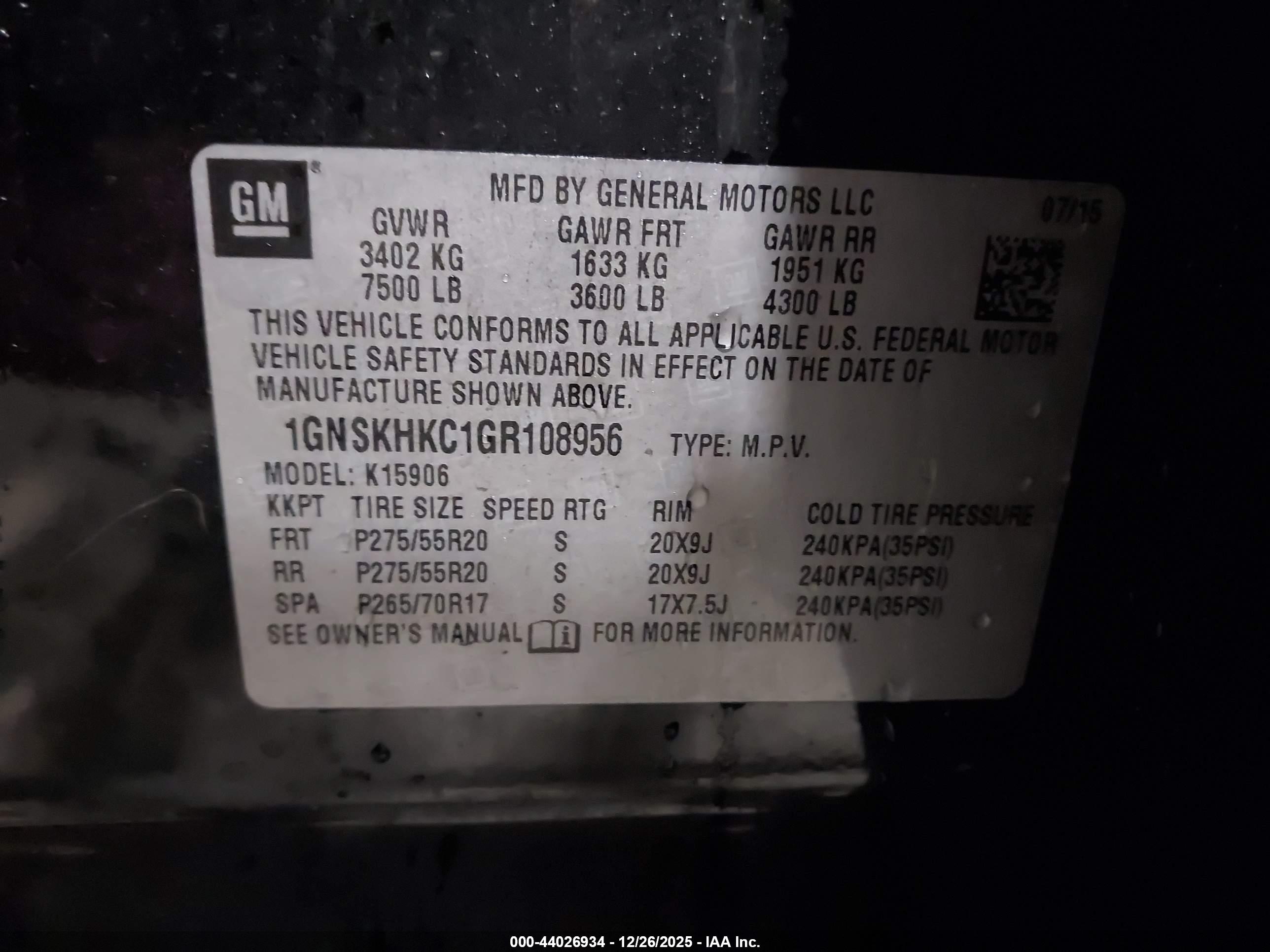 CHEVROLET SUBURBAN image 9