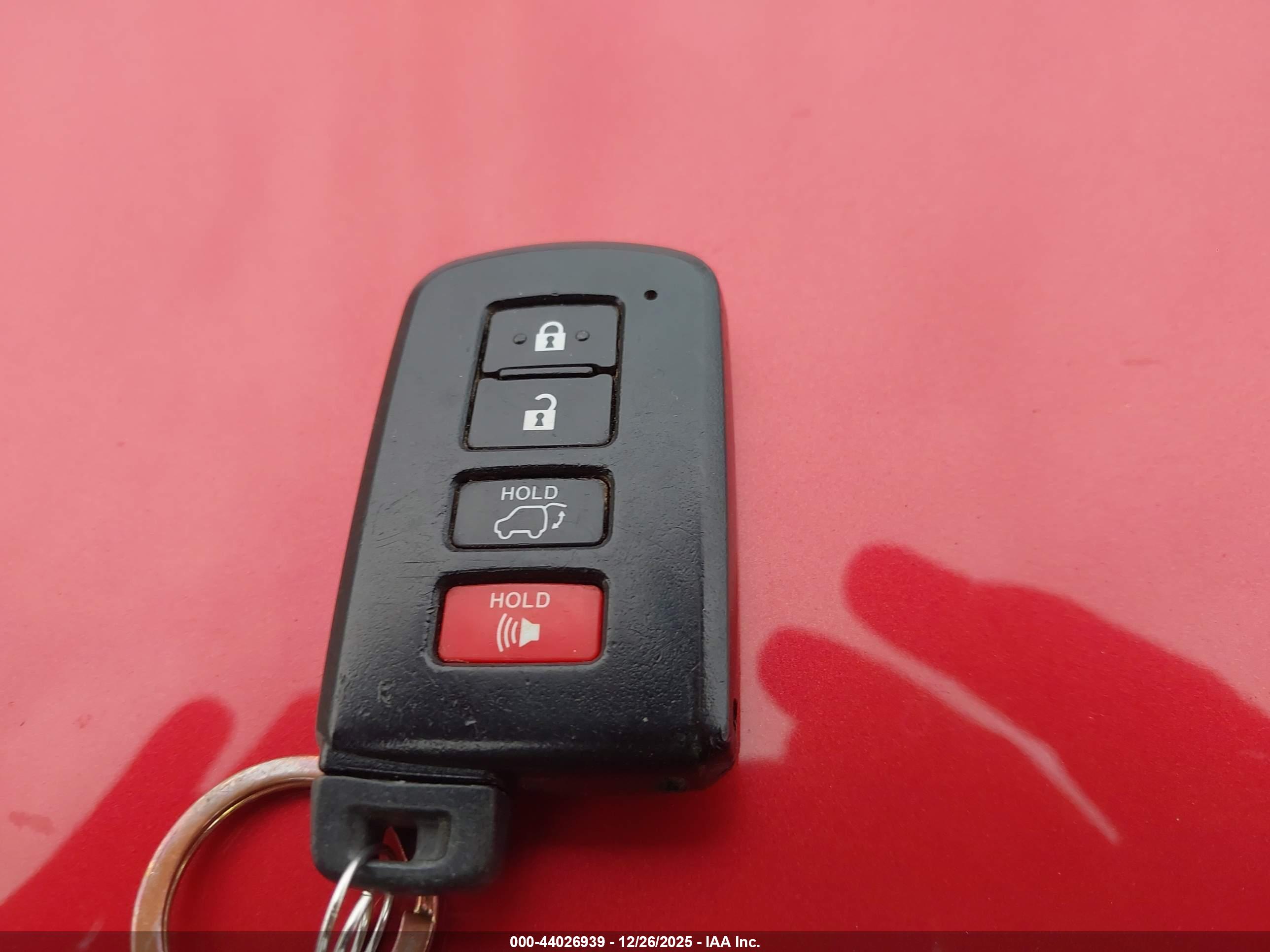 TOYOTA RAV4 image 11
