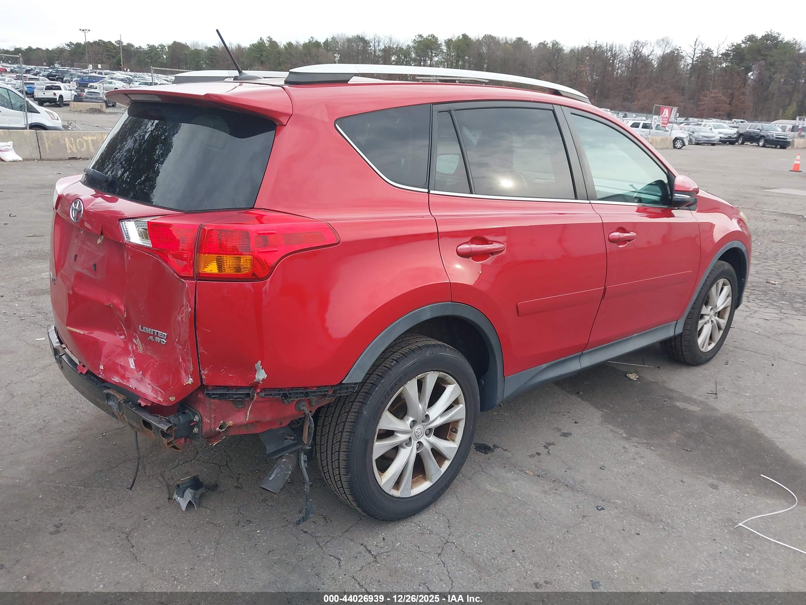 TOYOTA RAV4 image 4