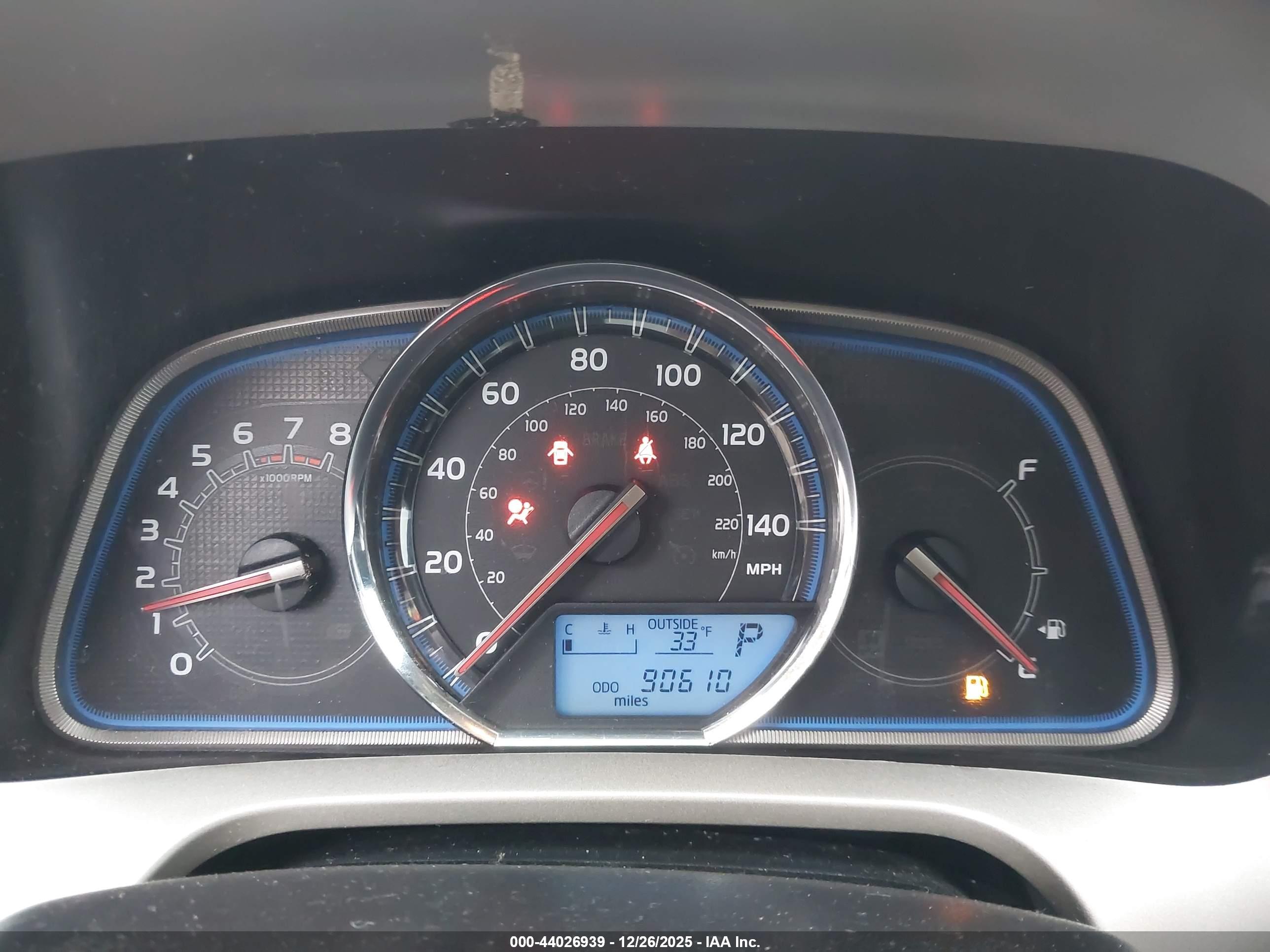 TOYOTA RAV4 image 7