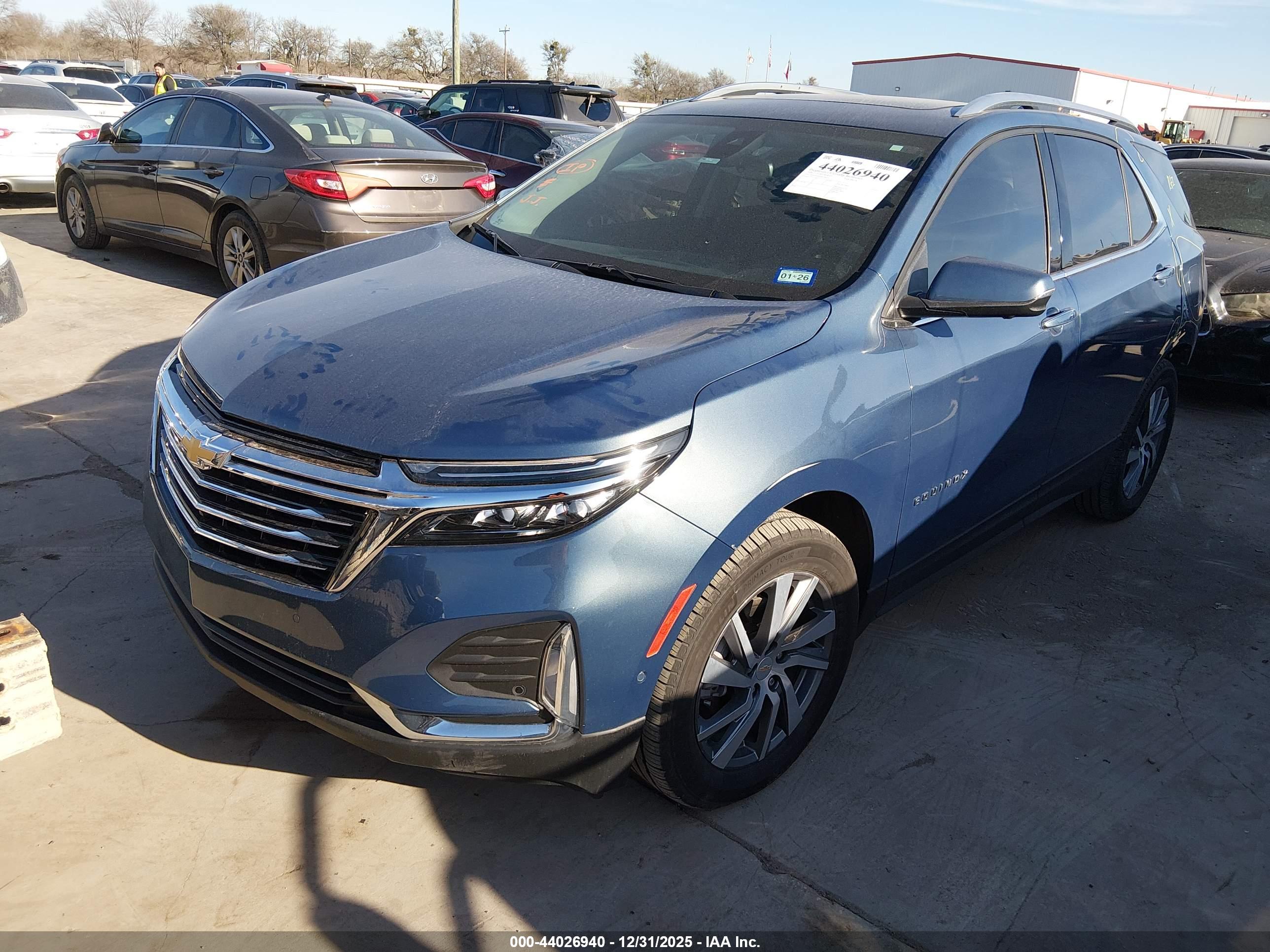 CHEVROLET EQUINOX image 2