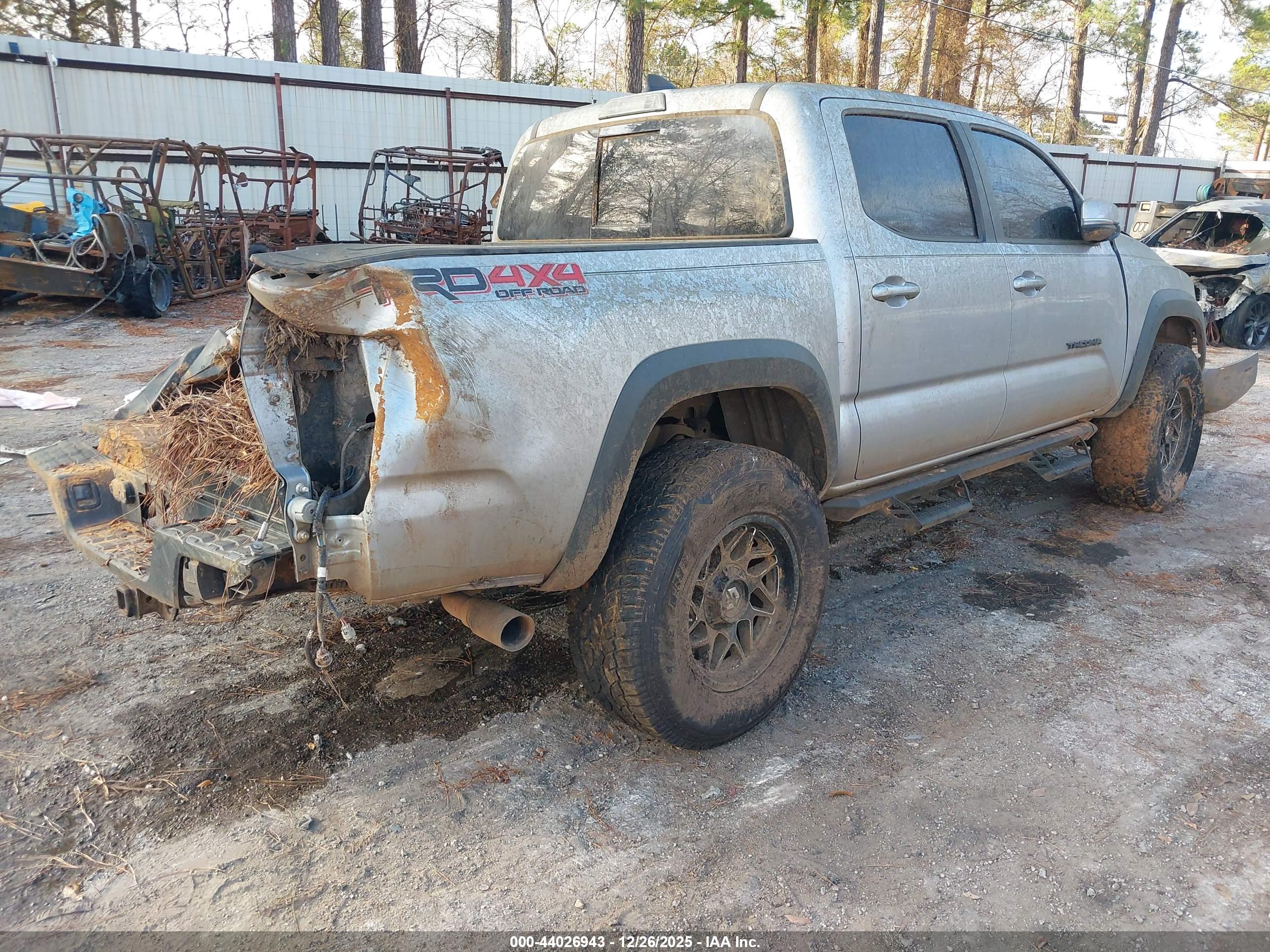 TOYOTA TACOMA image 4