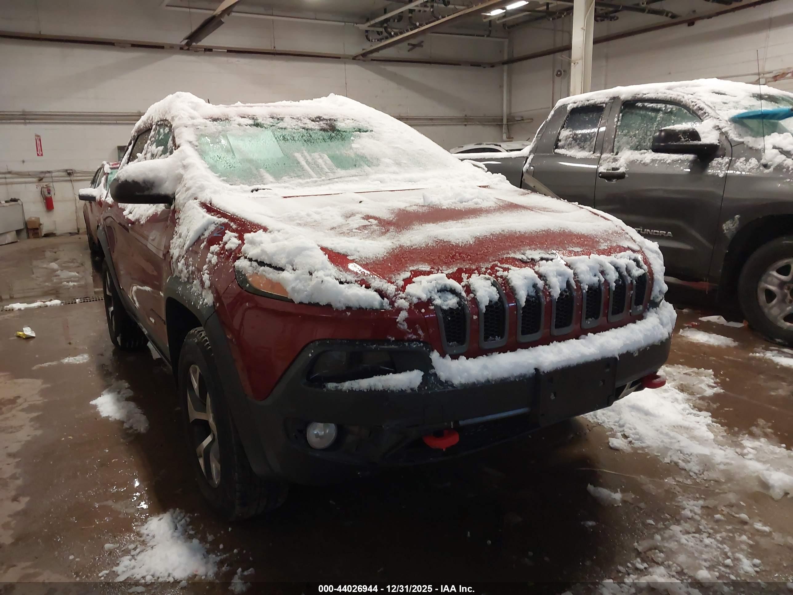 JEEP CHEROKEE image 6