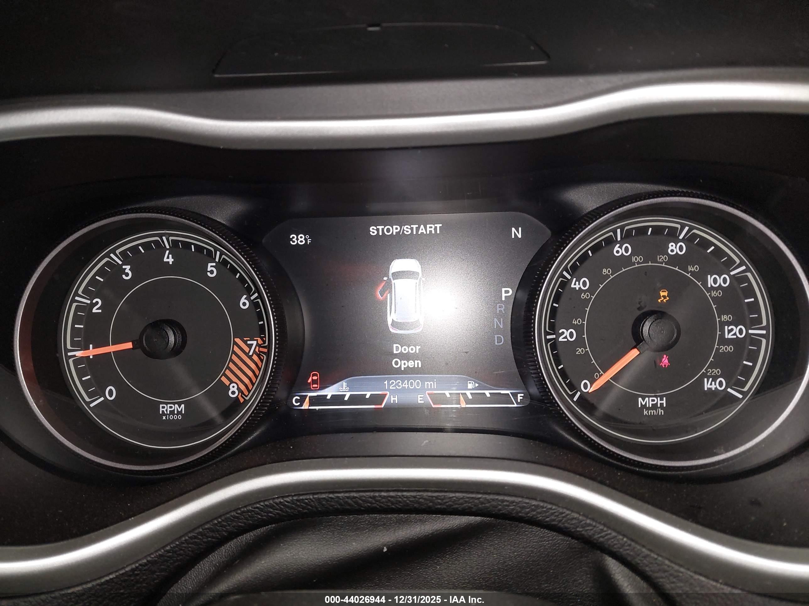 JEEP CHEROKEE image 7