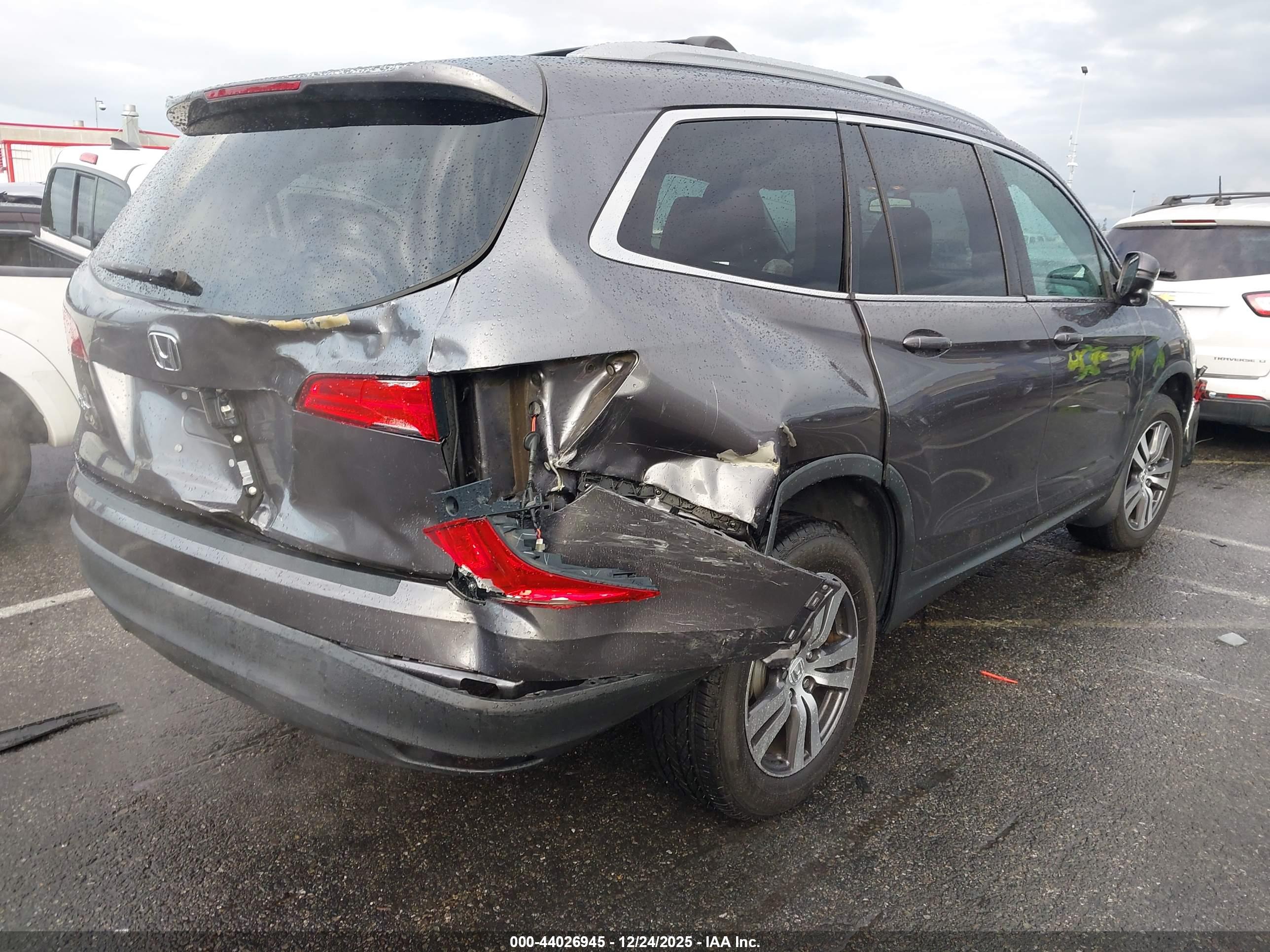 HONDA PILOT image 4