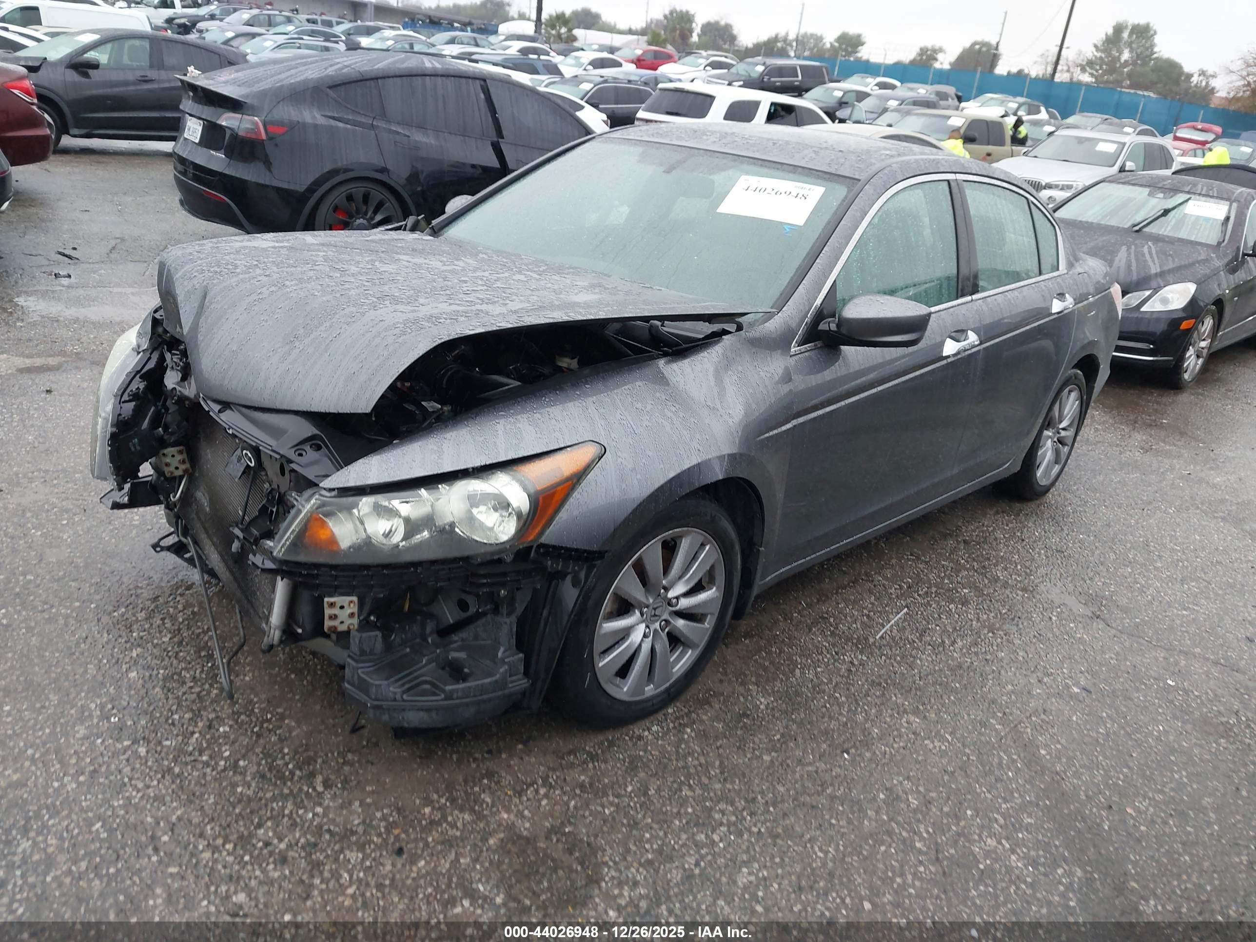 HONDA ACCORD image 2