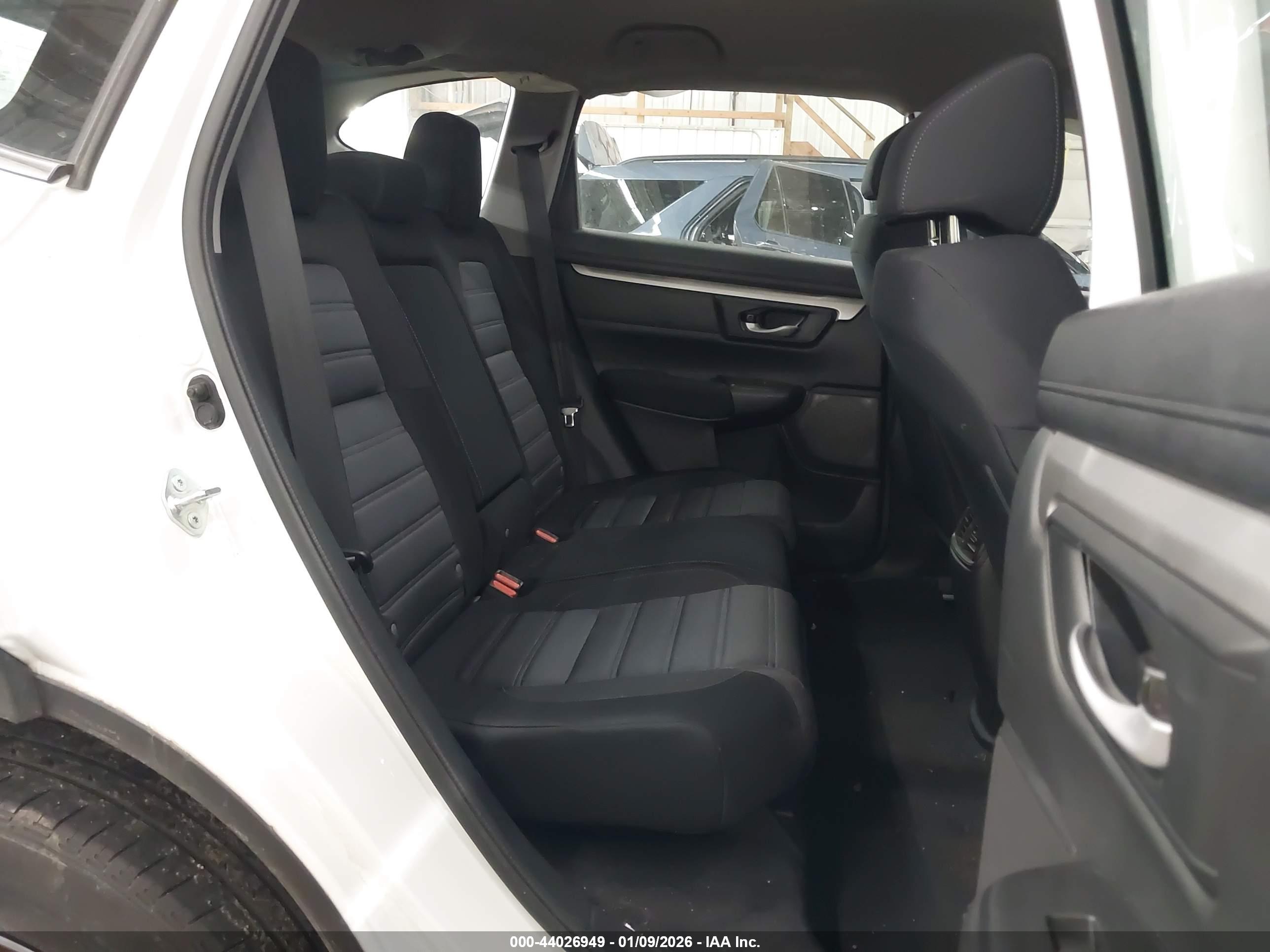 HONDA CR-V image 8