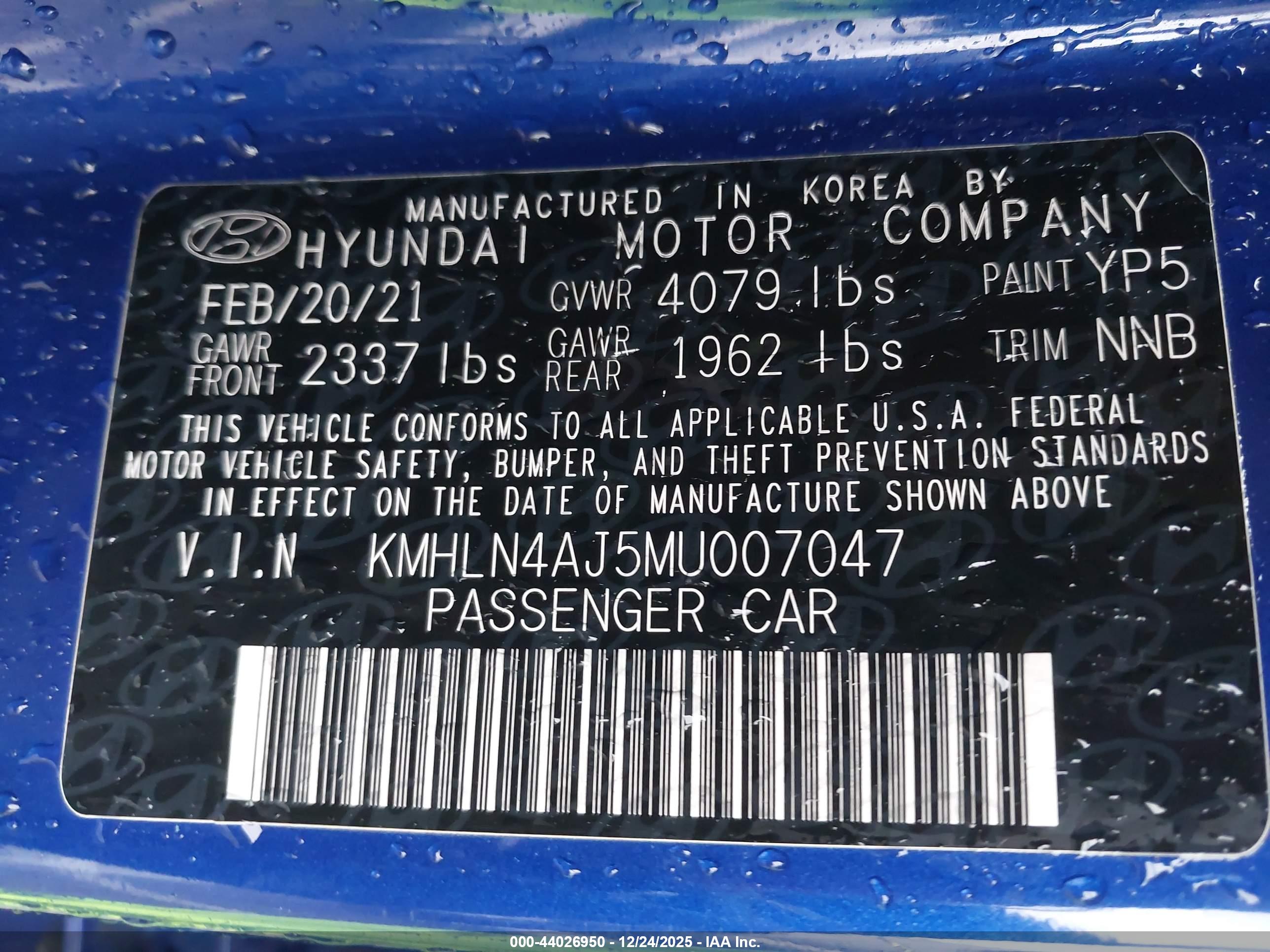 HYUNDAI ELANTRA image 9
