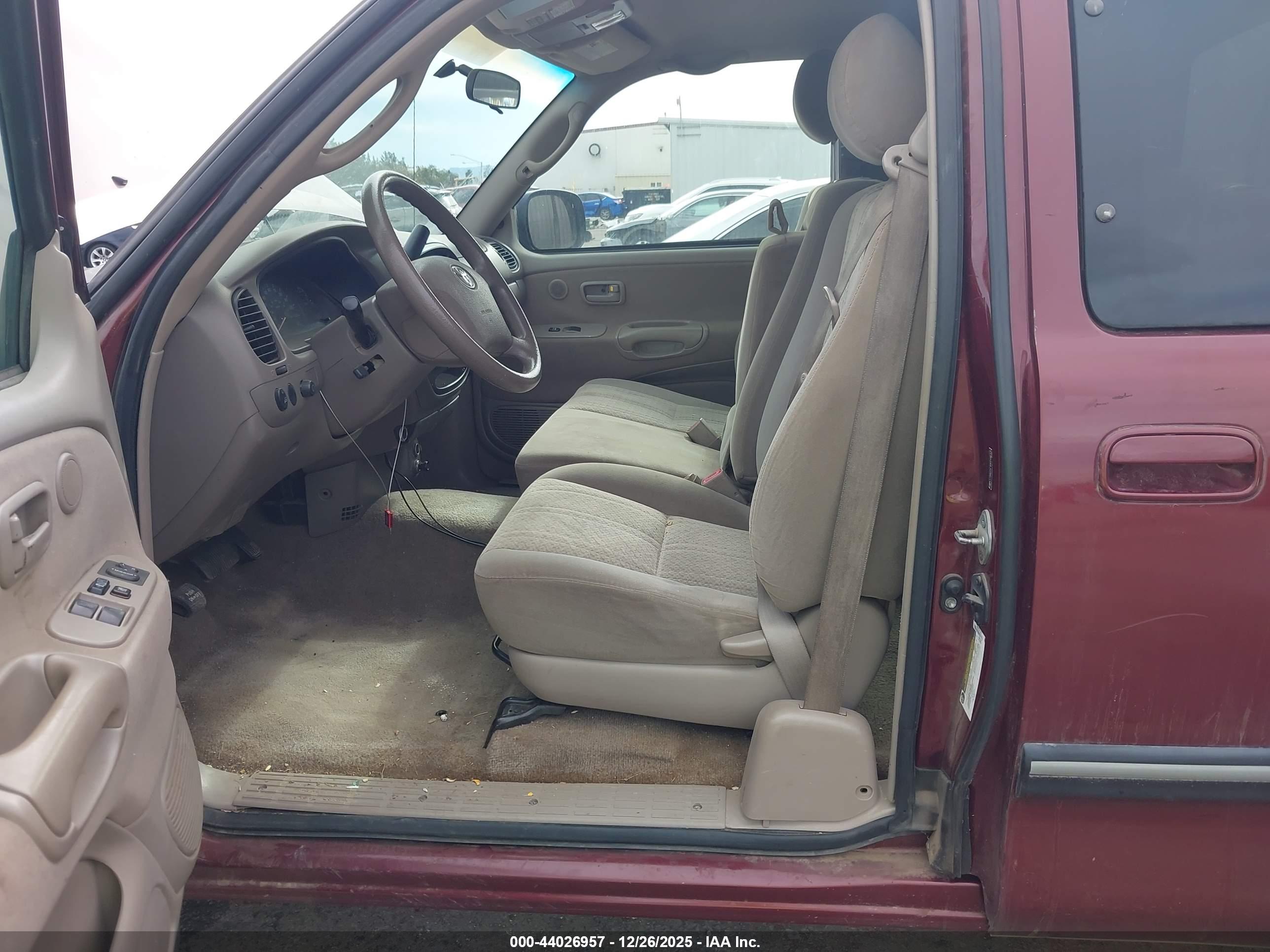 TOYOTA TUNDRA image 5