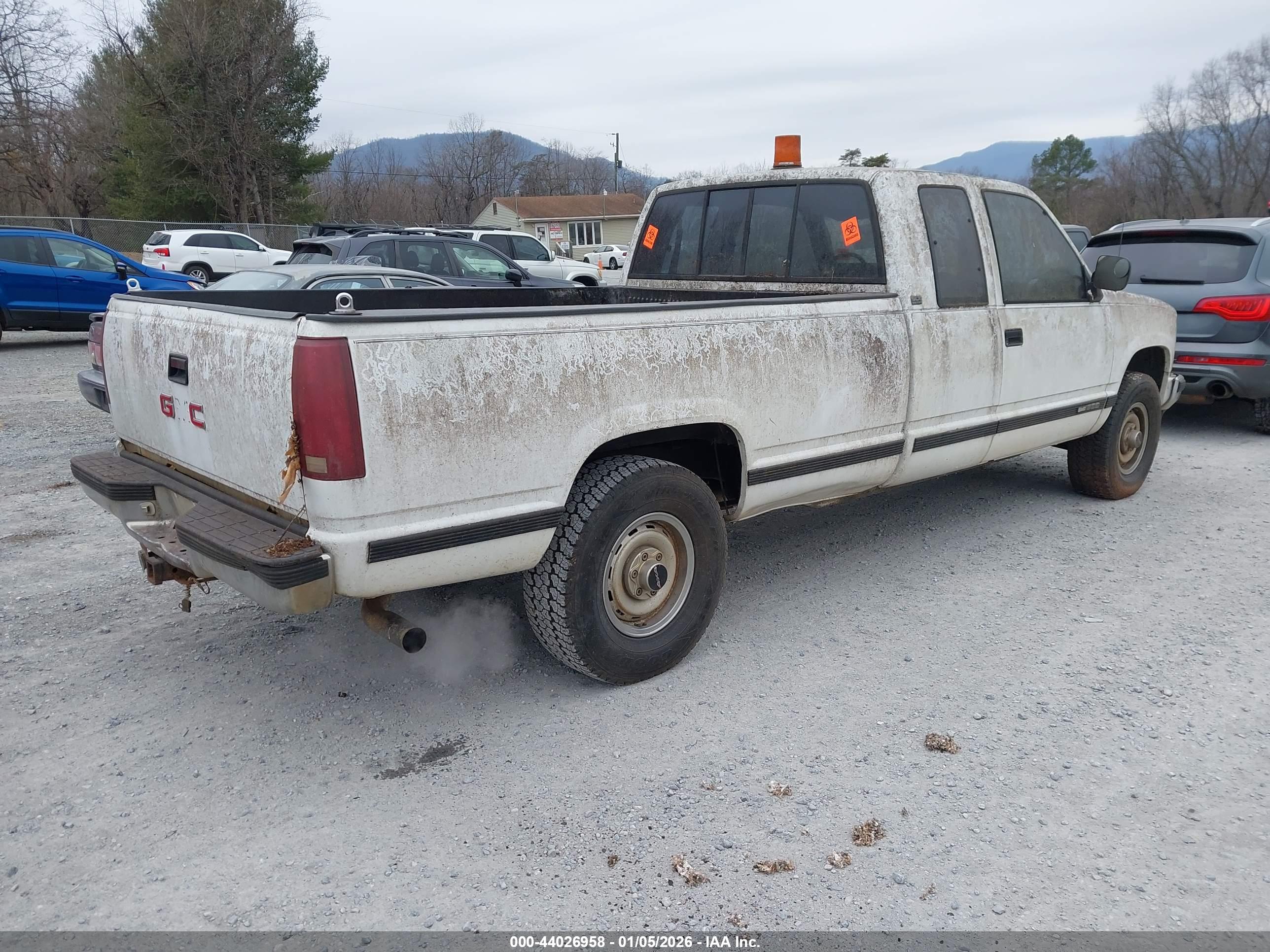 GMC SIERRA image 4