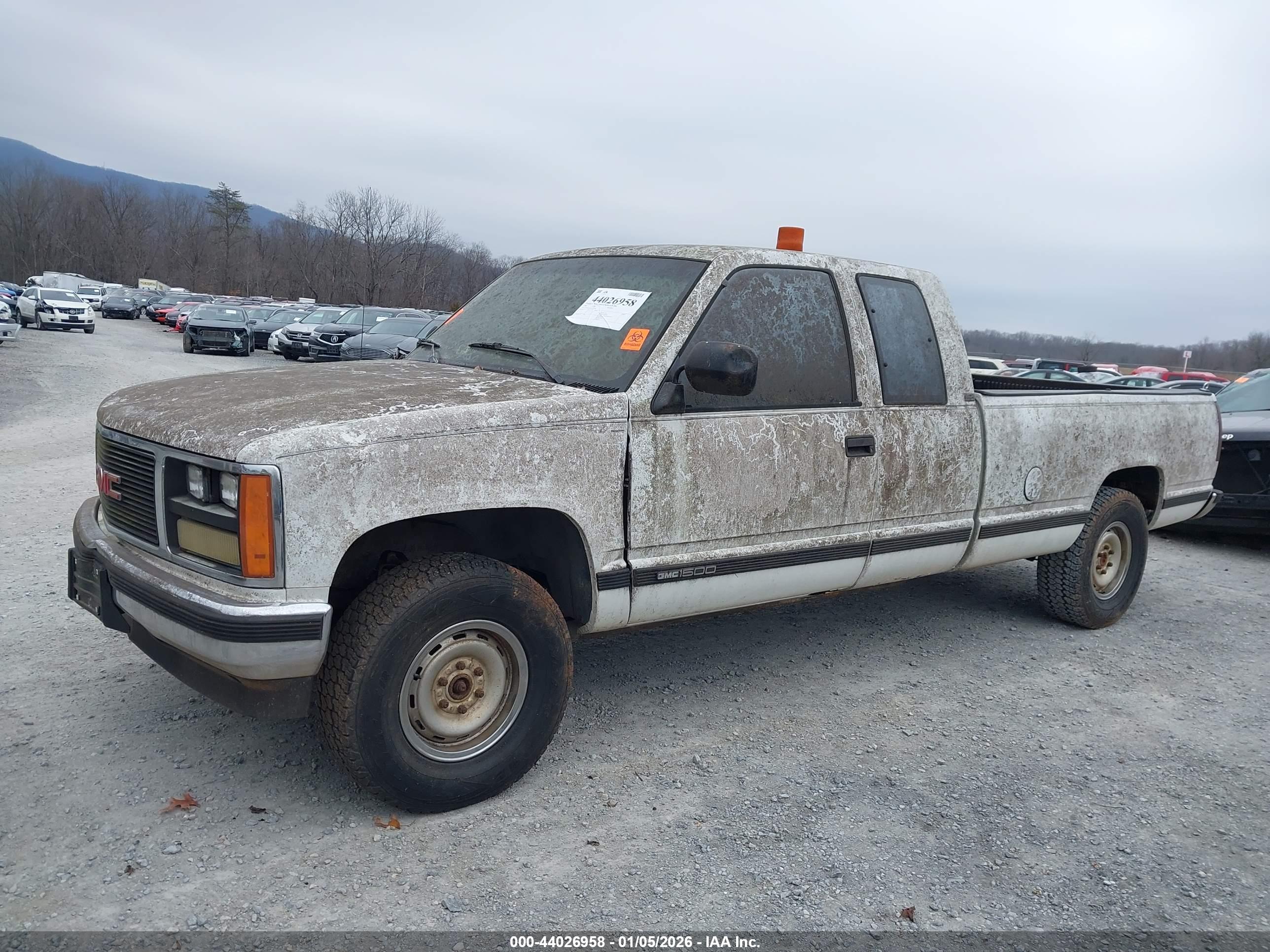 GMC SIERRA image 6